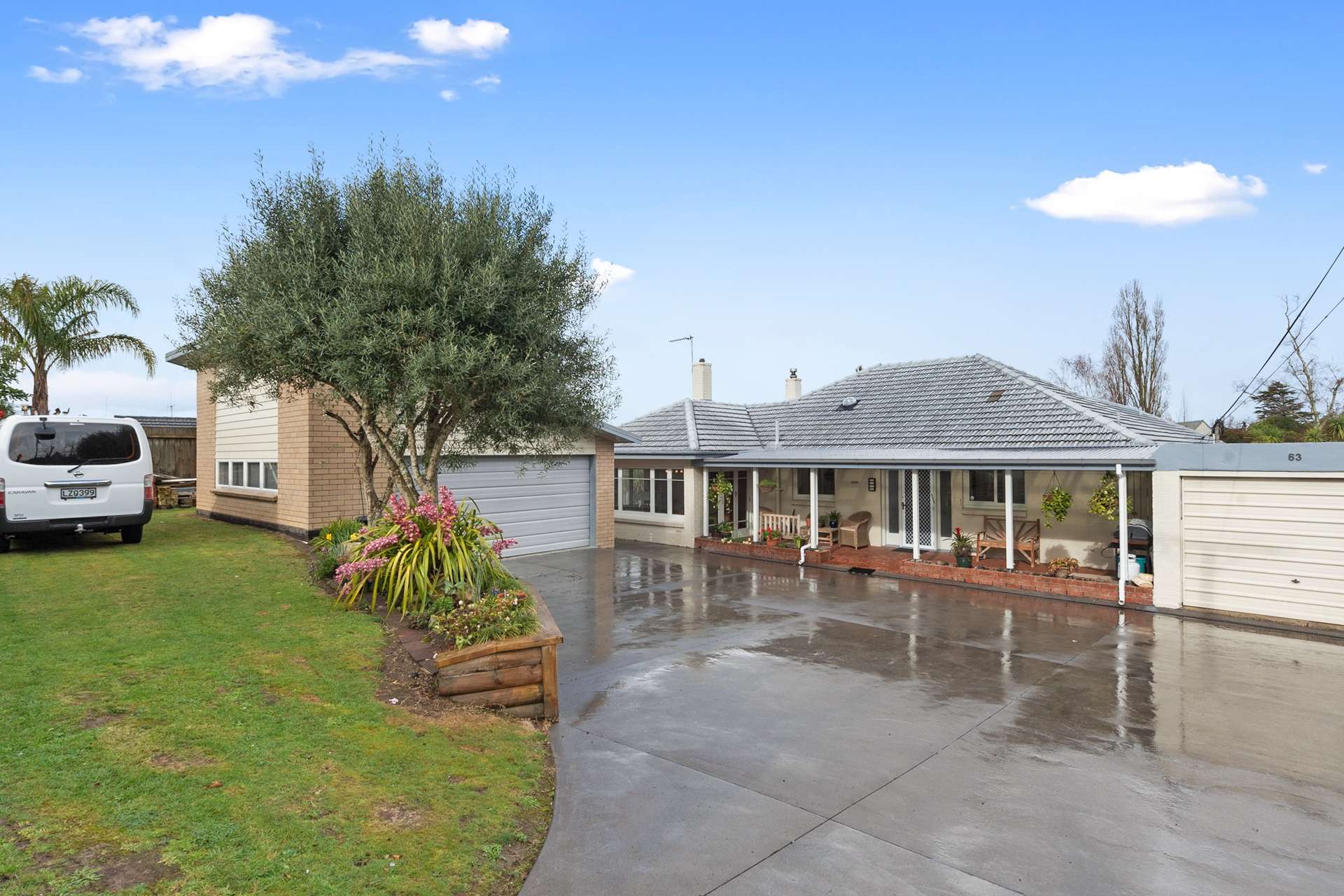 63 Forest Lake Road, Forest Lake, Hamilton City Real Estate Ray