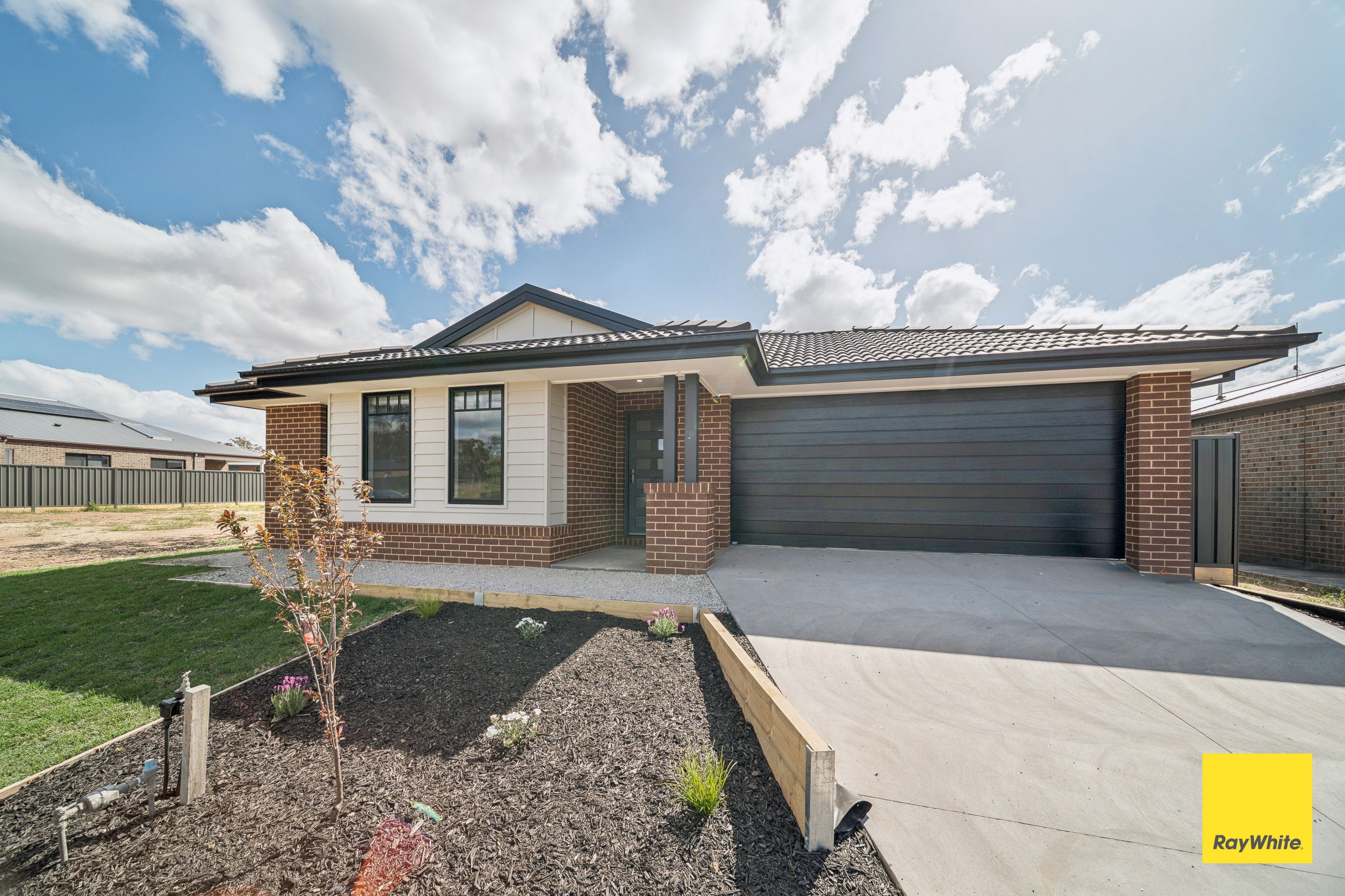 77 Charters Way, Huntly, VIC 3551