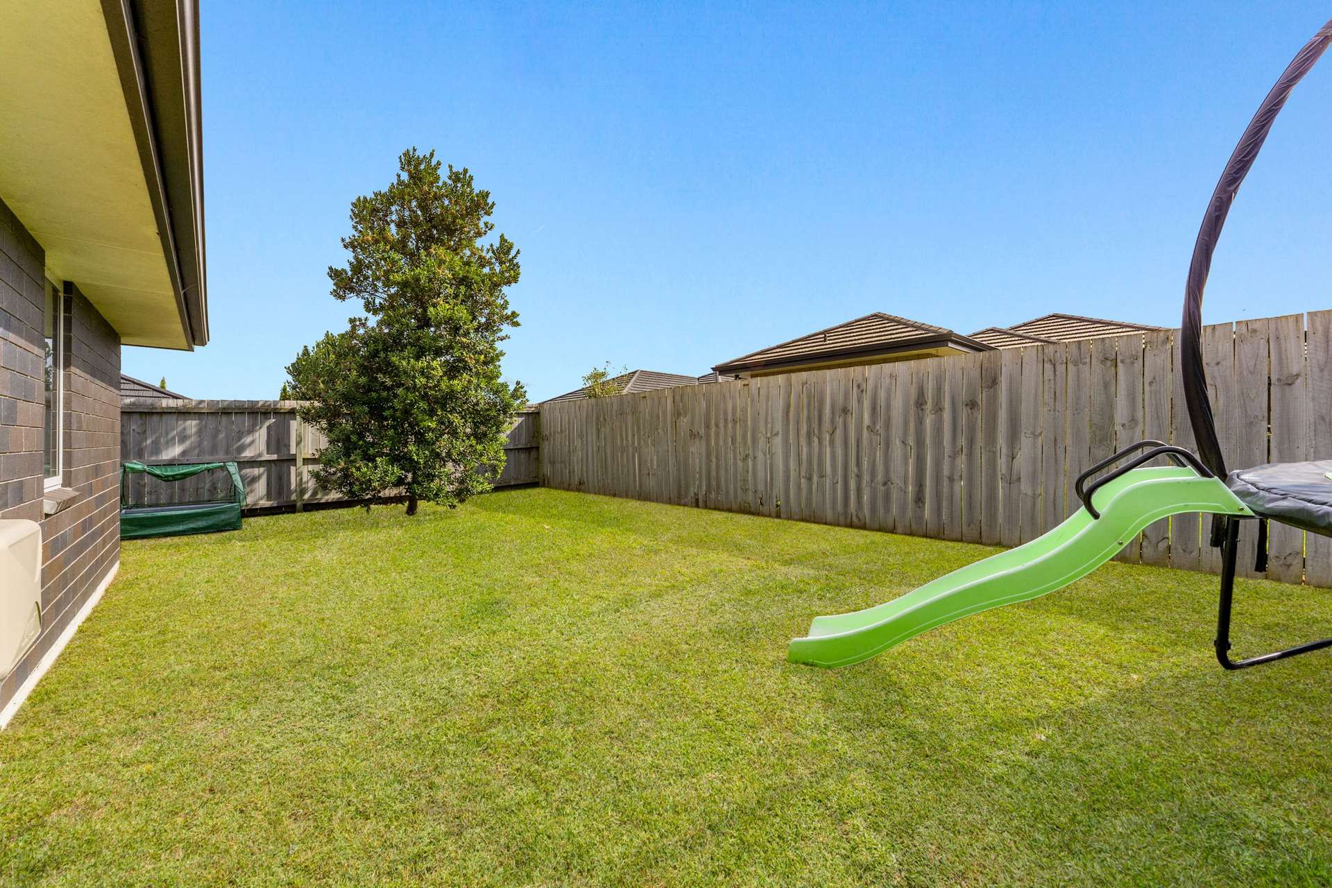 16 Tawhiti Road photo 11