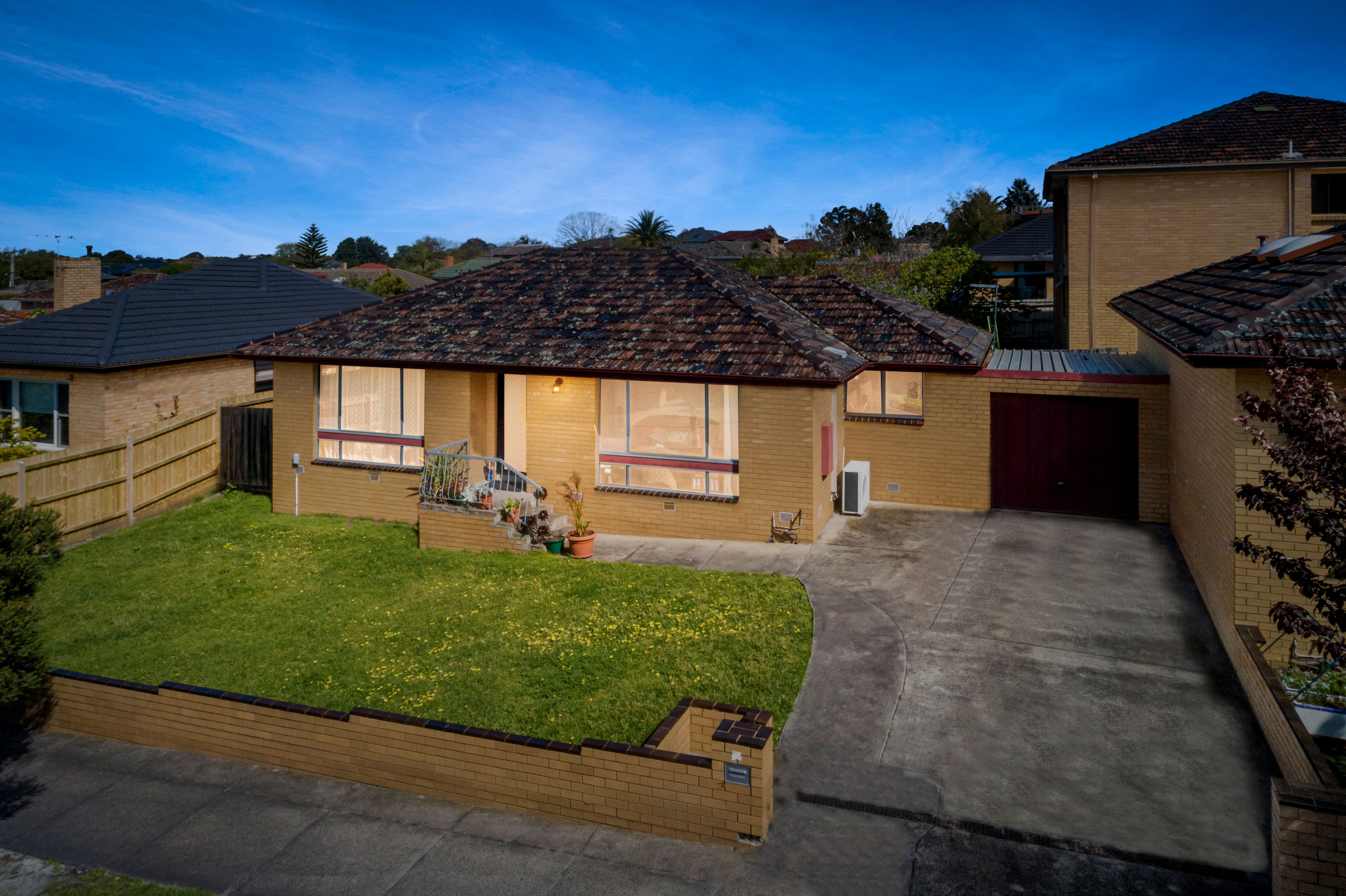 20 Scotsburn Avenue, Clayton VIC 3168