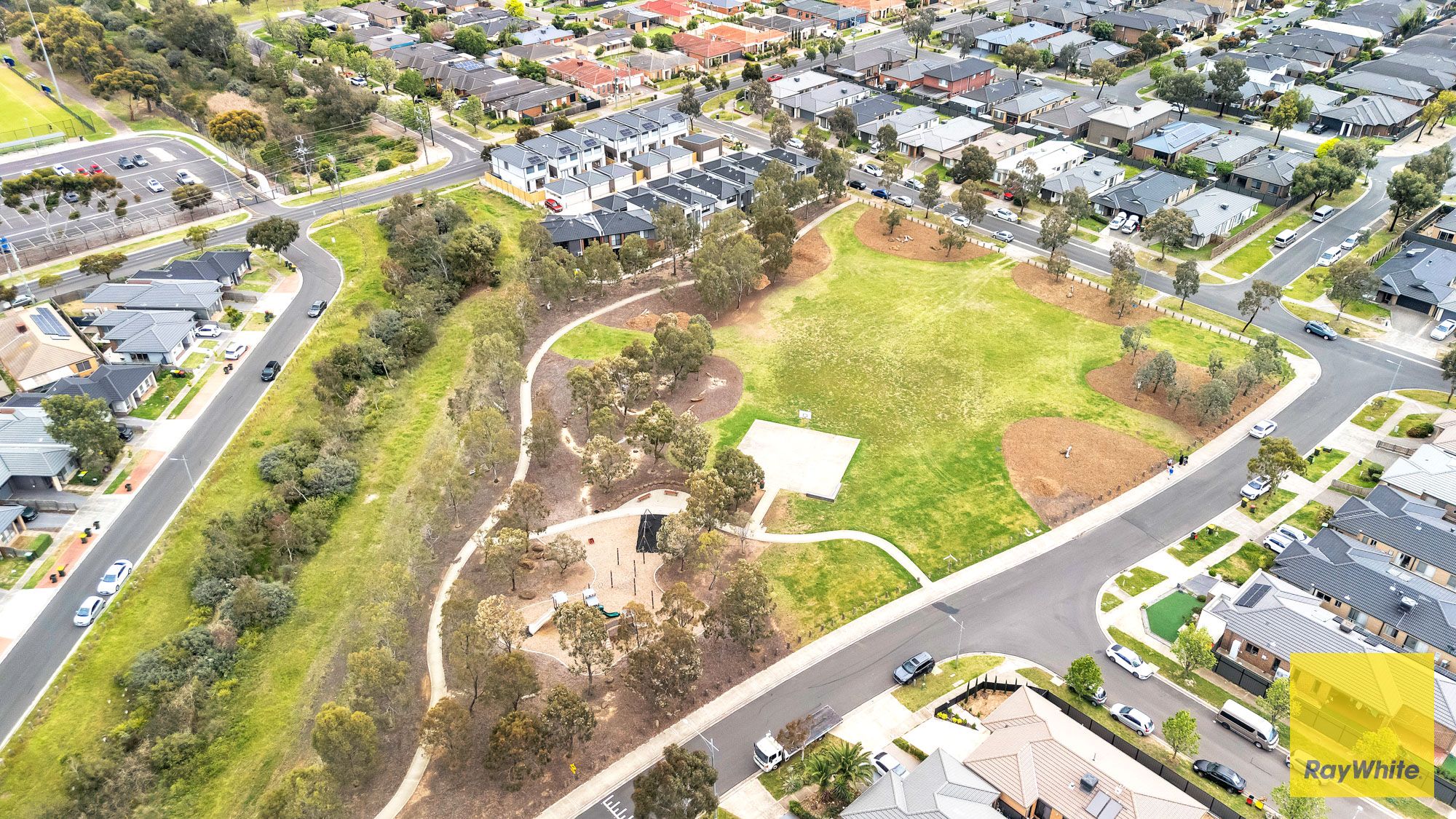 8/4 Westonbury Drive — photo 29 of 30