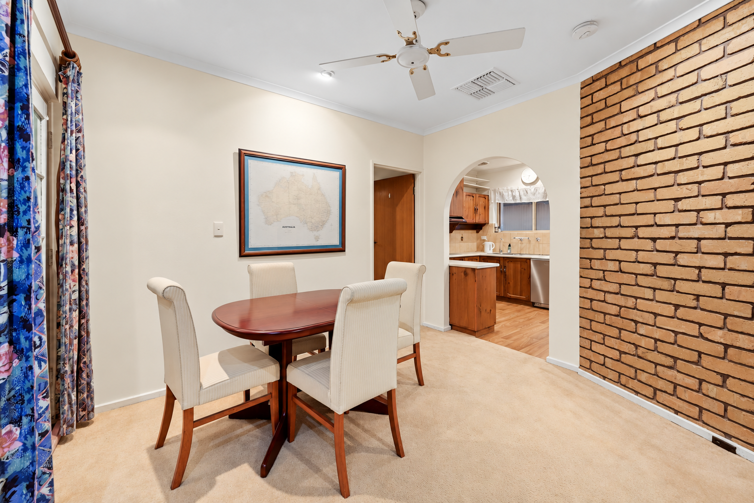 2/2 Anglers Court — photo 7 of 23