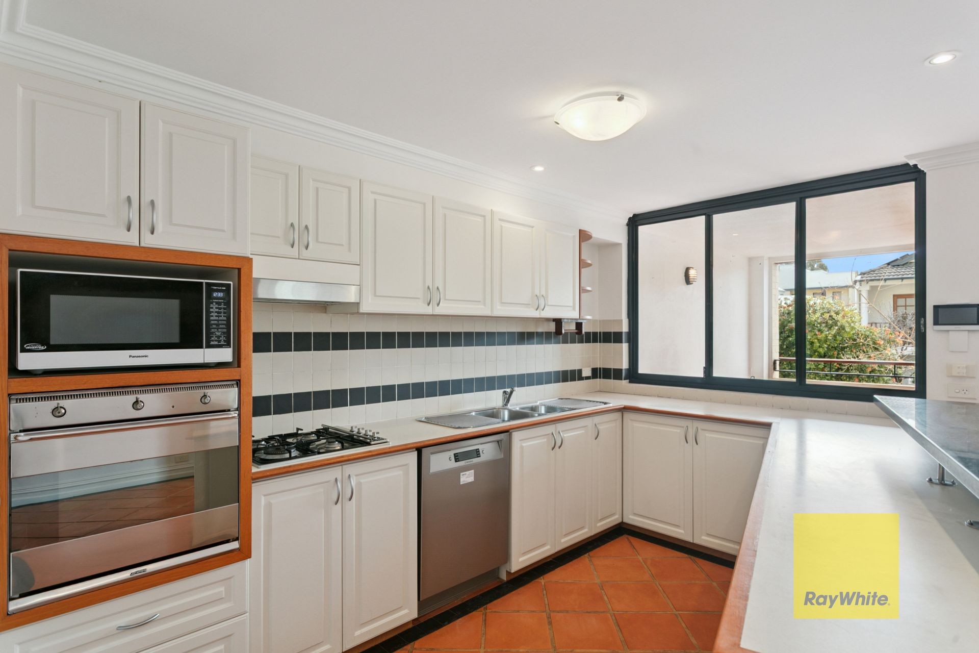 6/14 Athelstan Road, Cottesloe, WA 6011