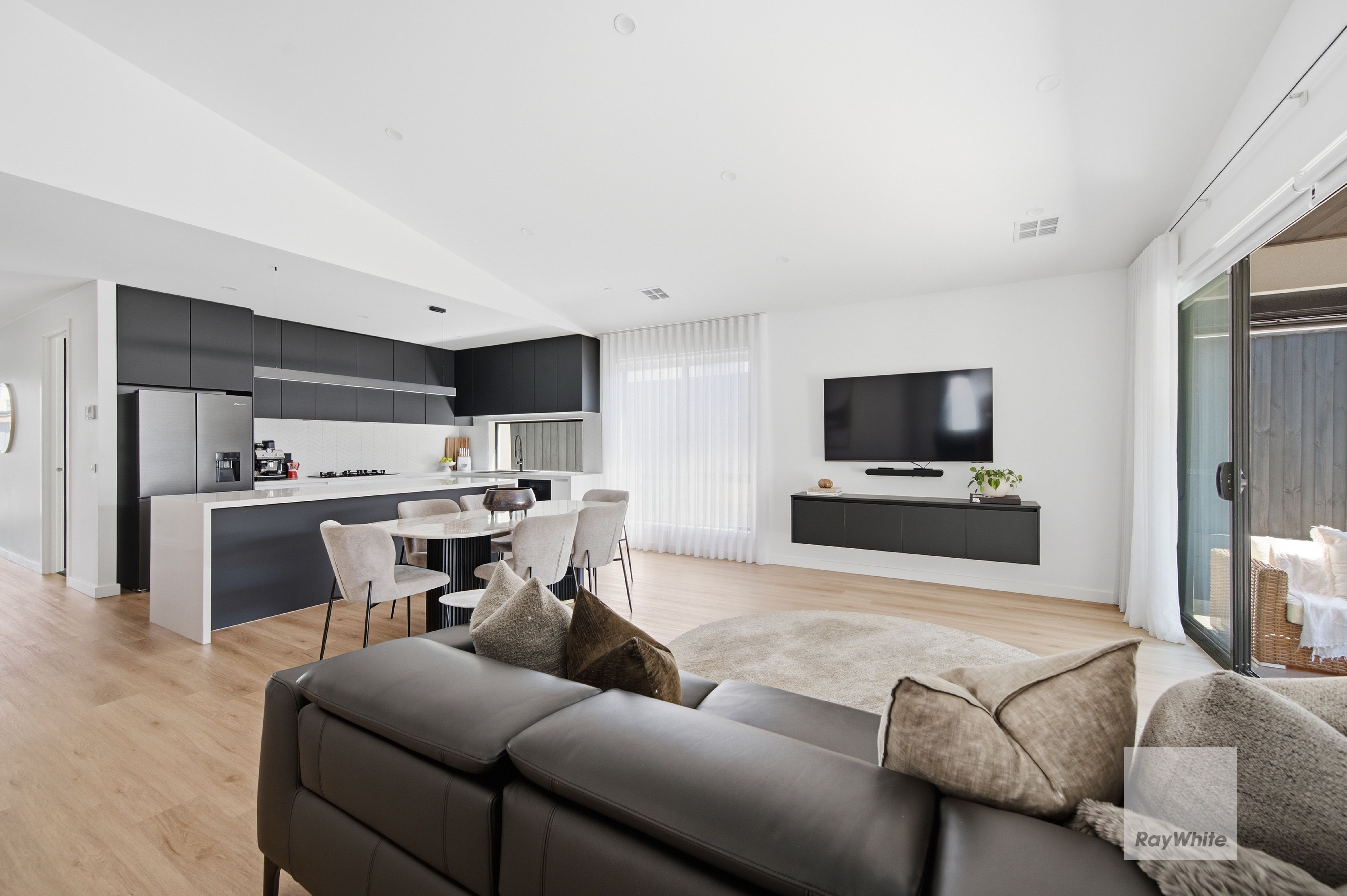 6 Rysa Road — photo 7 of 23