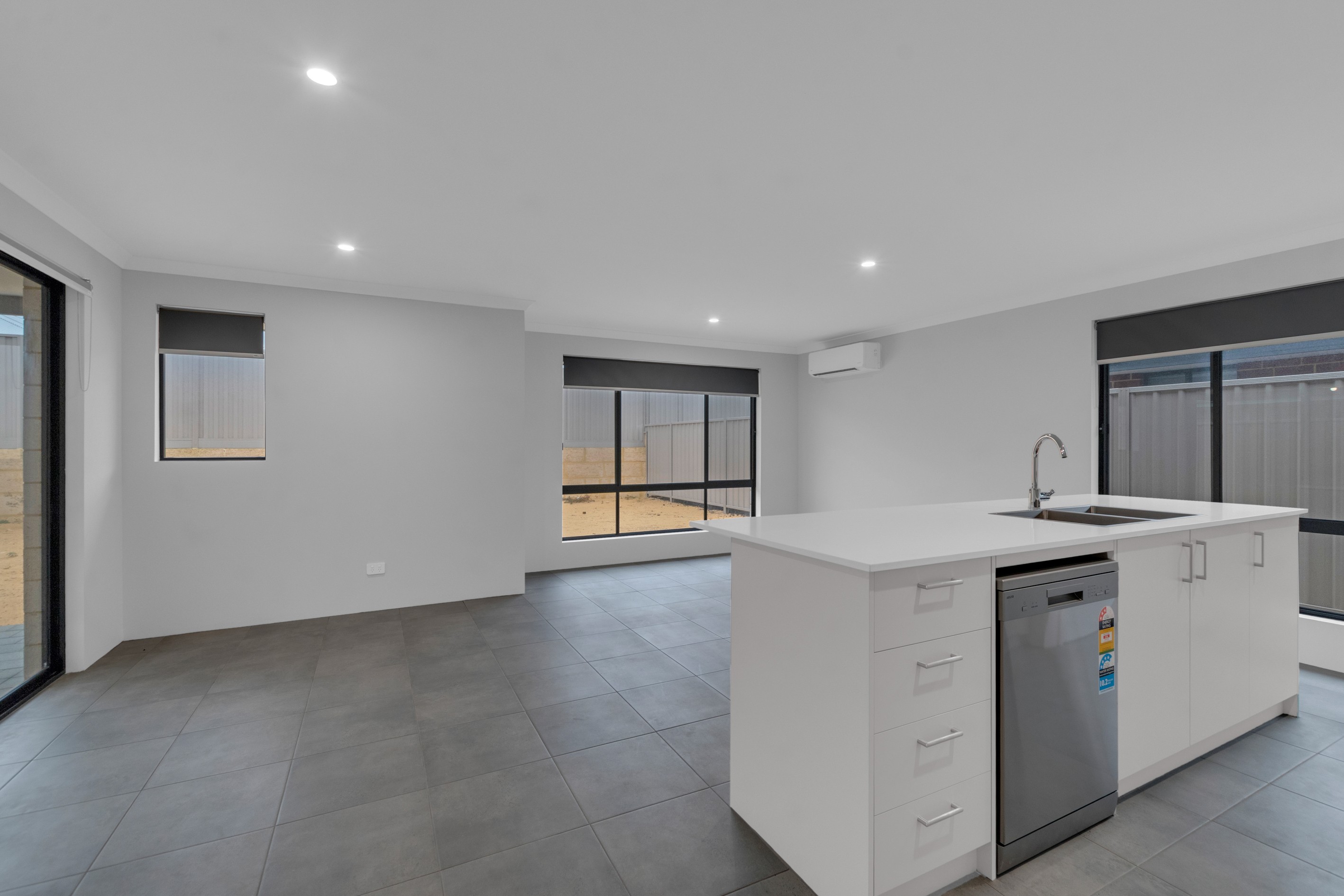 31 Sunglow Street, Karnup, WA 6176