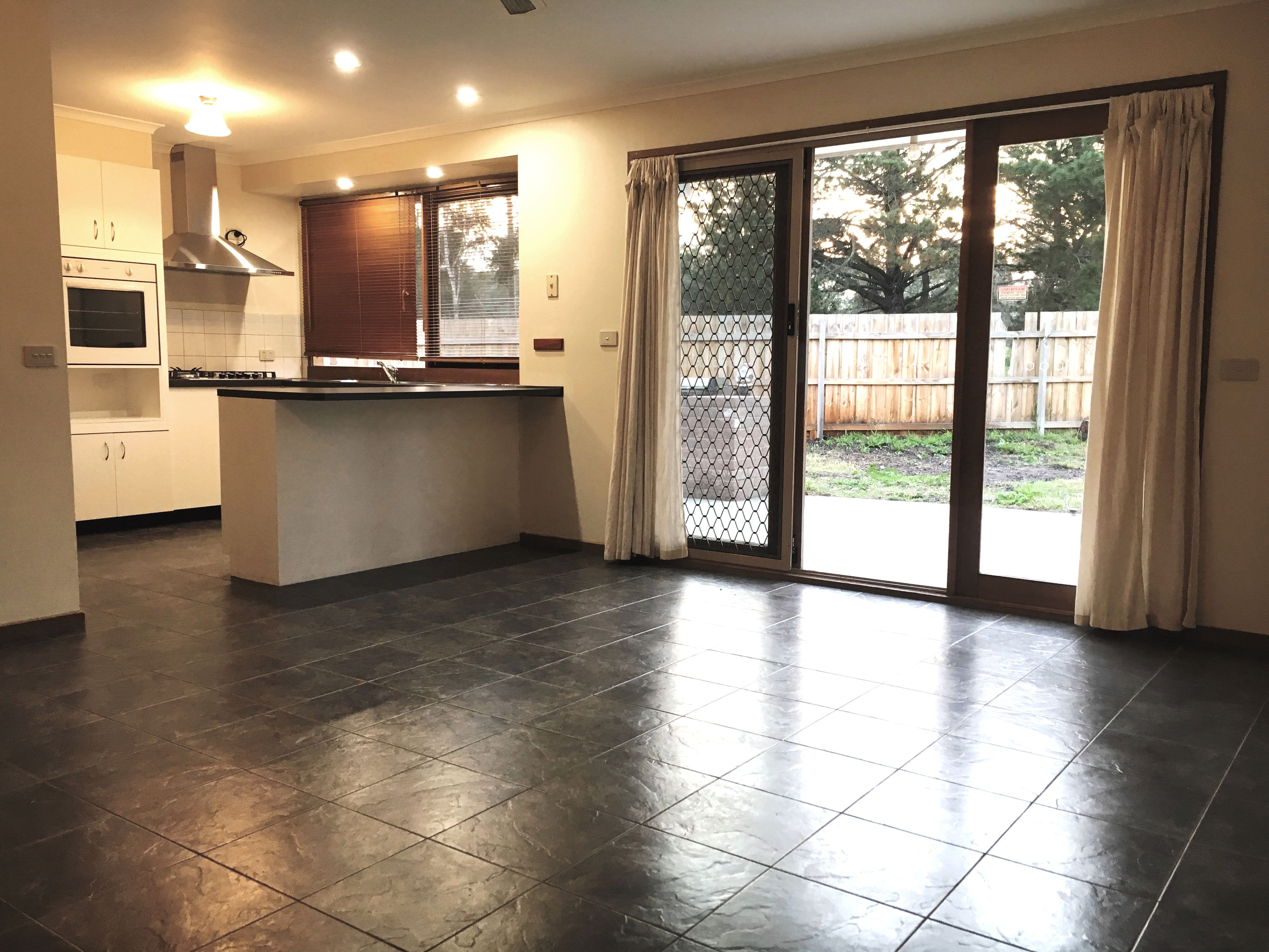 5 Moffat Close, Endeavour Hills, VIC 3802