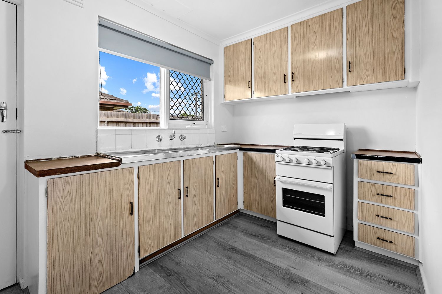 2/85 Buckley Street — photo 3 of 8