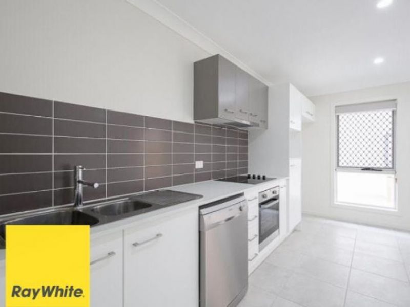 1/94 Lamington Drive, Redbank Plains, QLD 4301