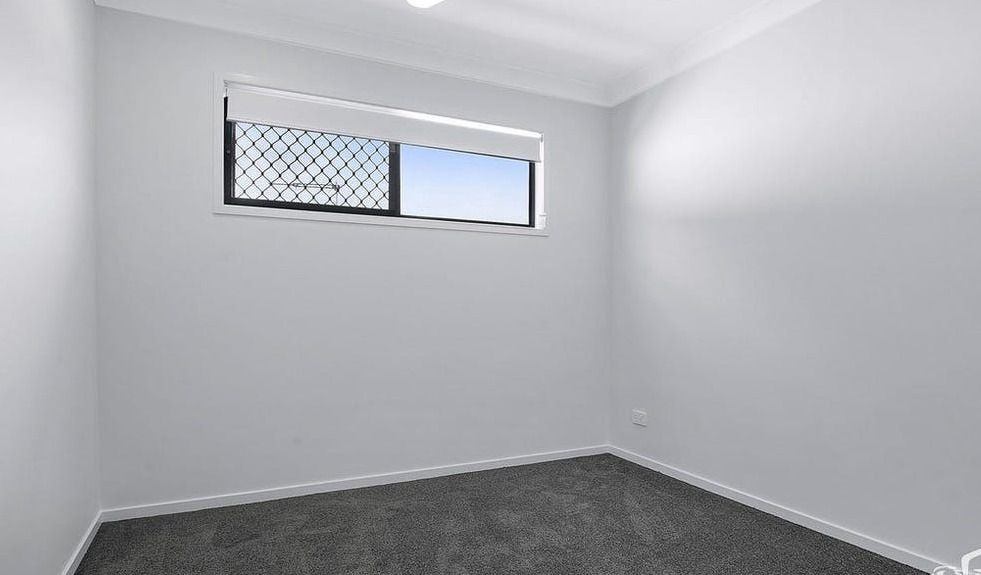 12 Mcandrew Street — photo 8 of 13