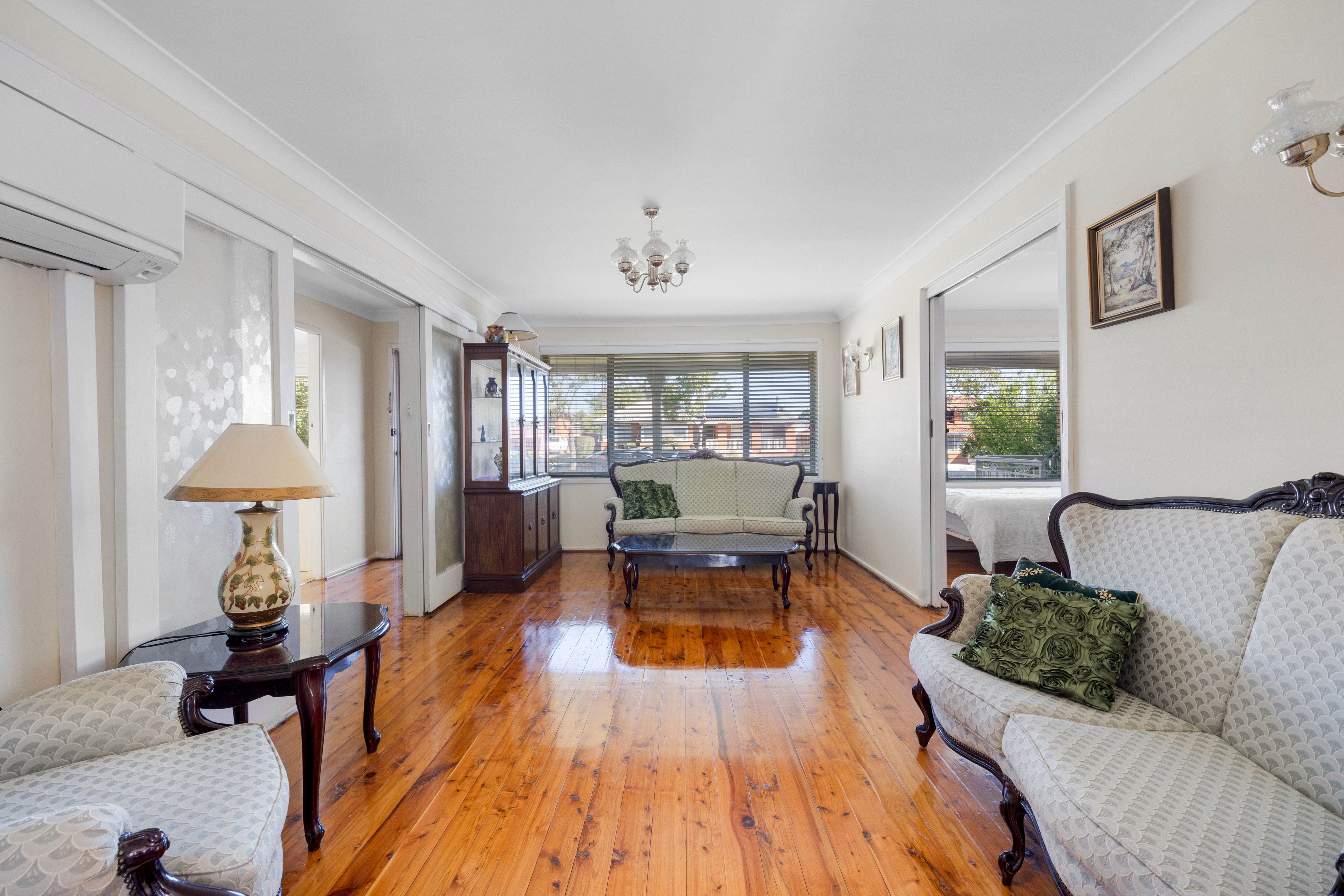 32 Almeria Avenue — photo 3 of 13