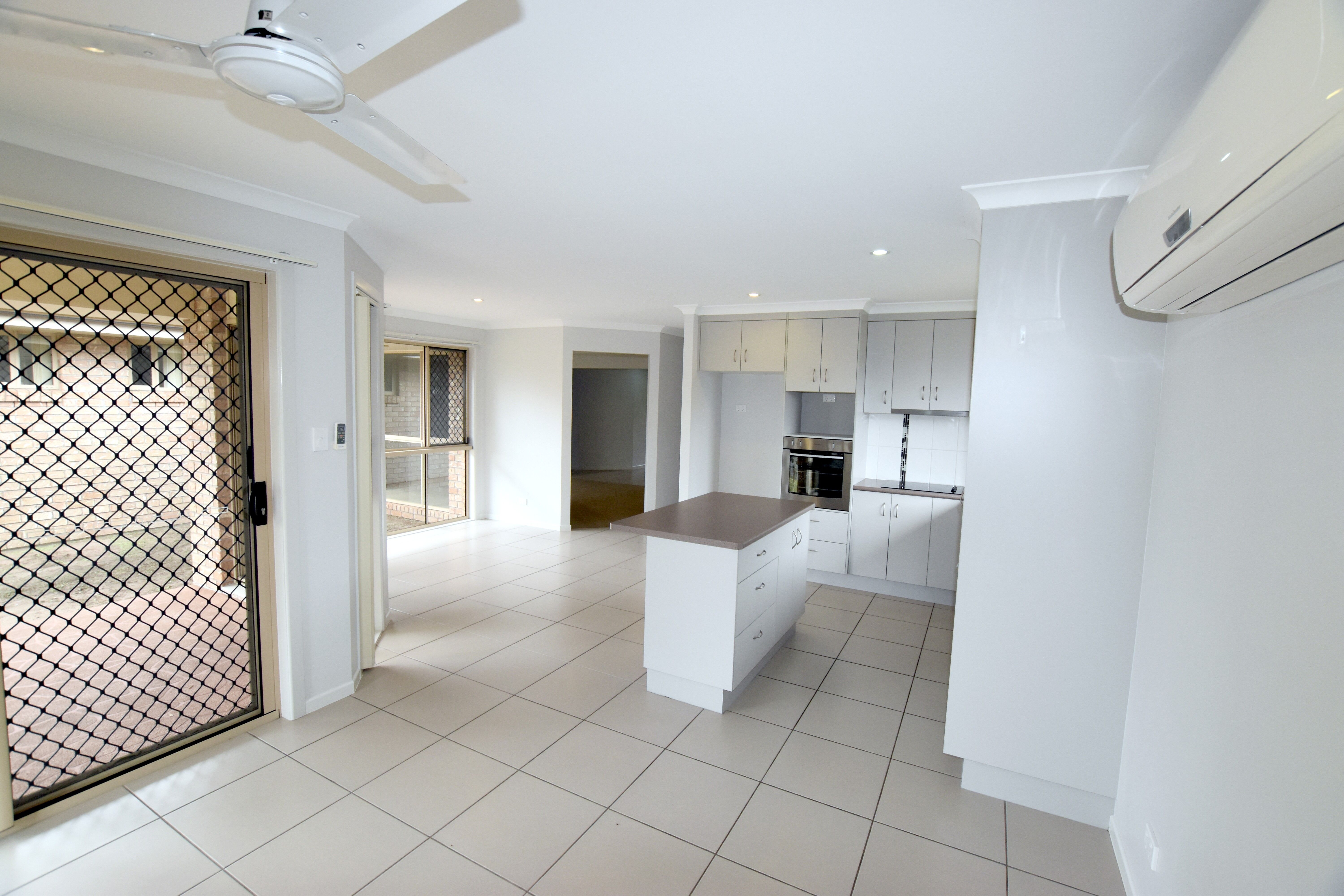 28 Dartmouth Close, Clinton, QLD 4680