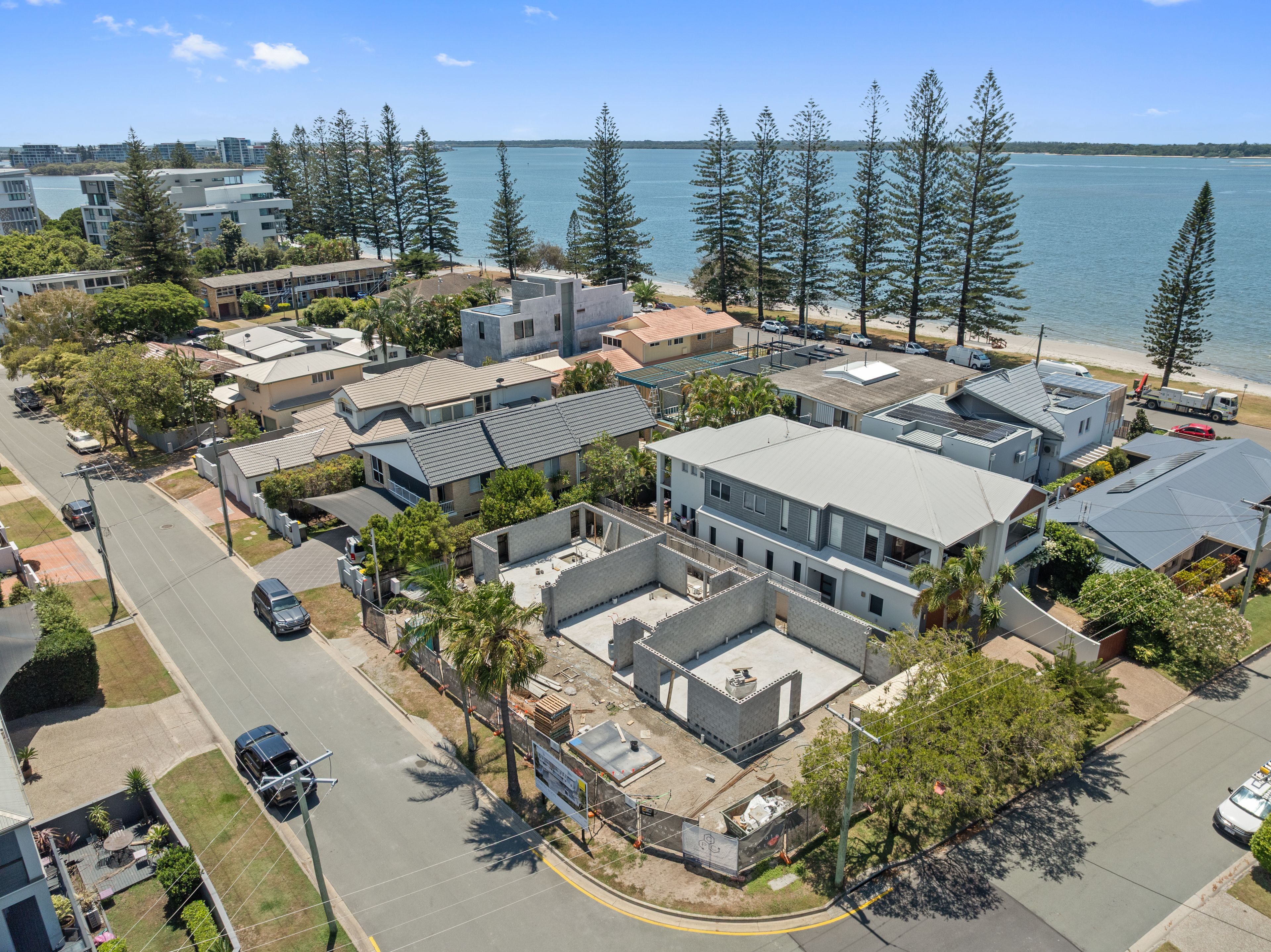 Townhouse for Sale - 1,2,3/1 Tecona Avenue, Hollywell, QLD 4216 image 4