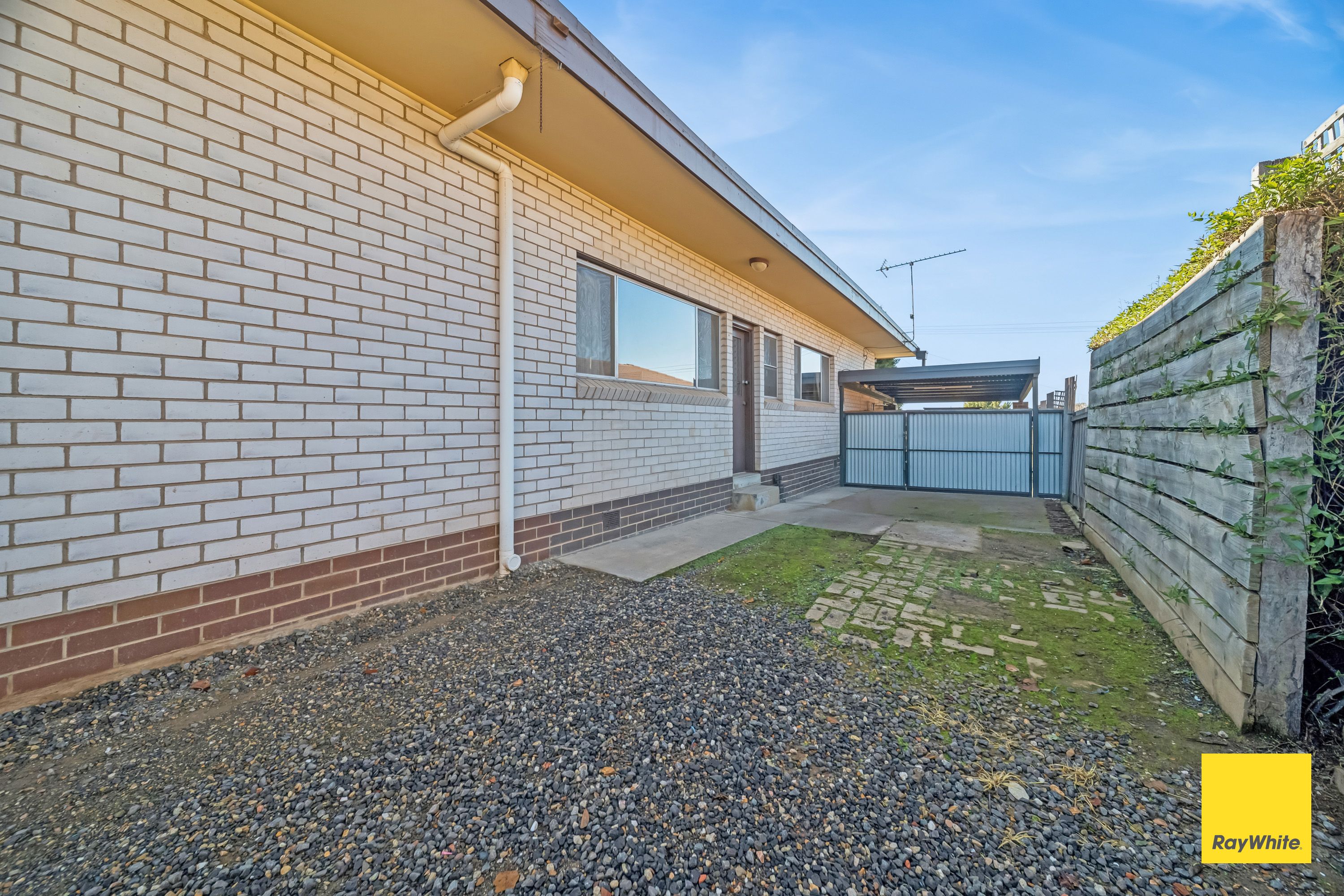 13 Pilcher Street — photo 18 of 19