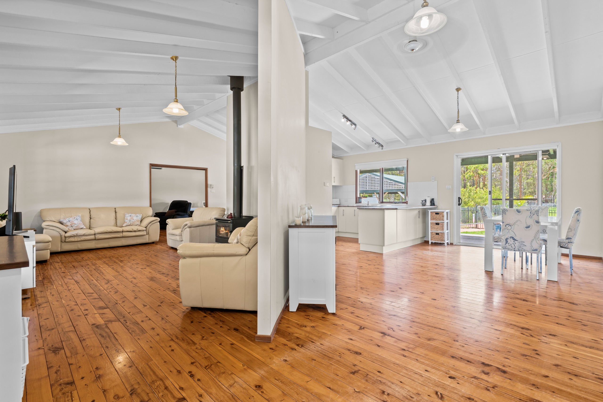 3 Carlyle Close, Jilliby, NSW 2259