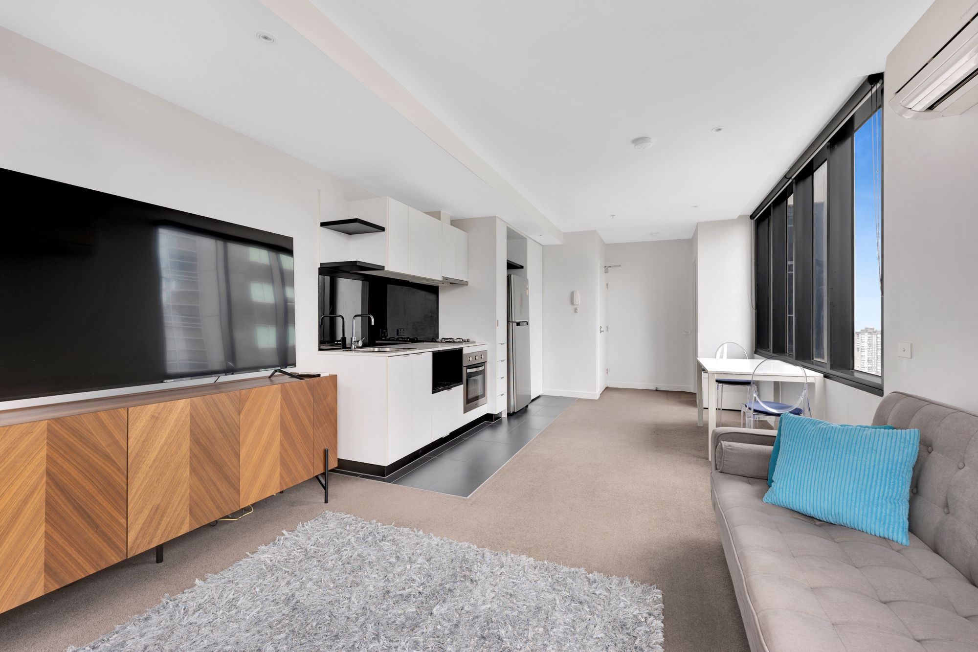 2601/7 Katherine Place — photo 4 of 14