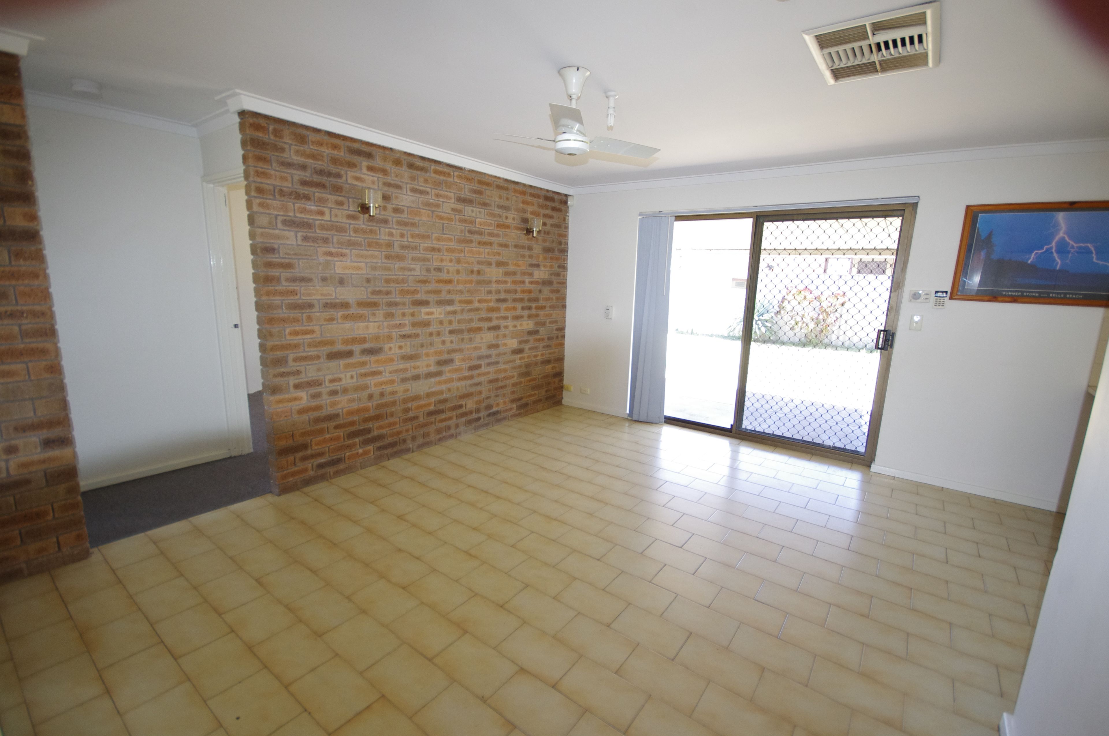 8 Fenchurch Street, Alexander Heights, WA 6064