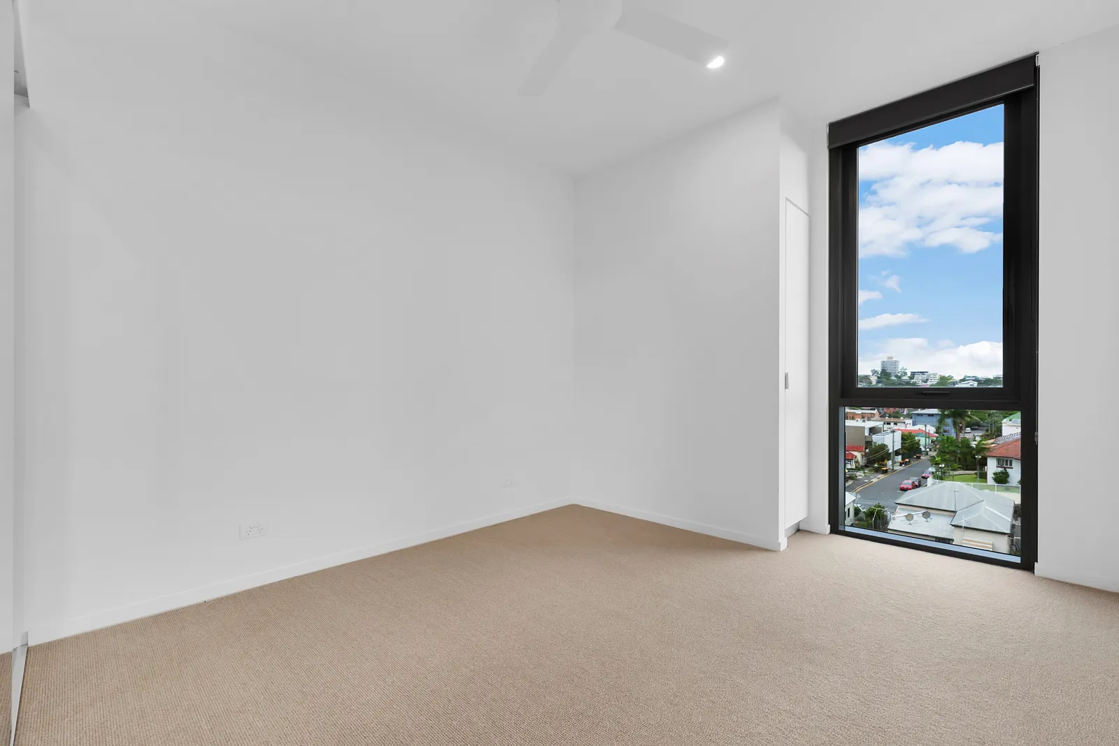 10609/19 Wilson Street, West End