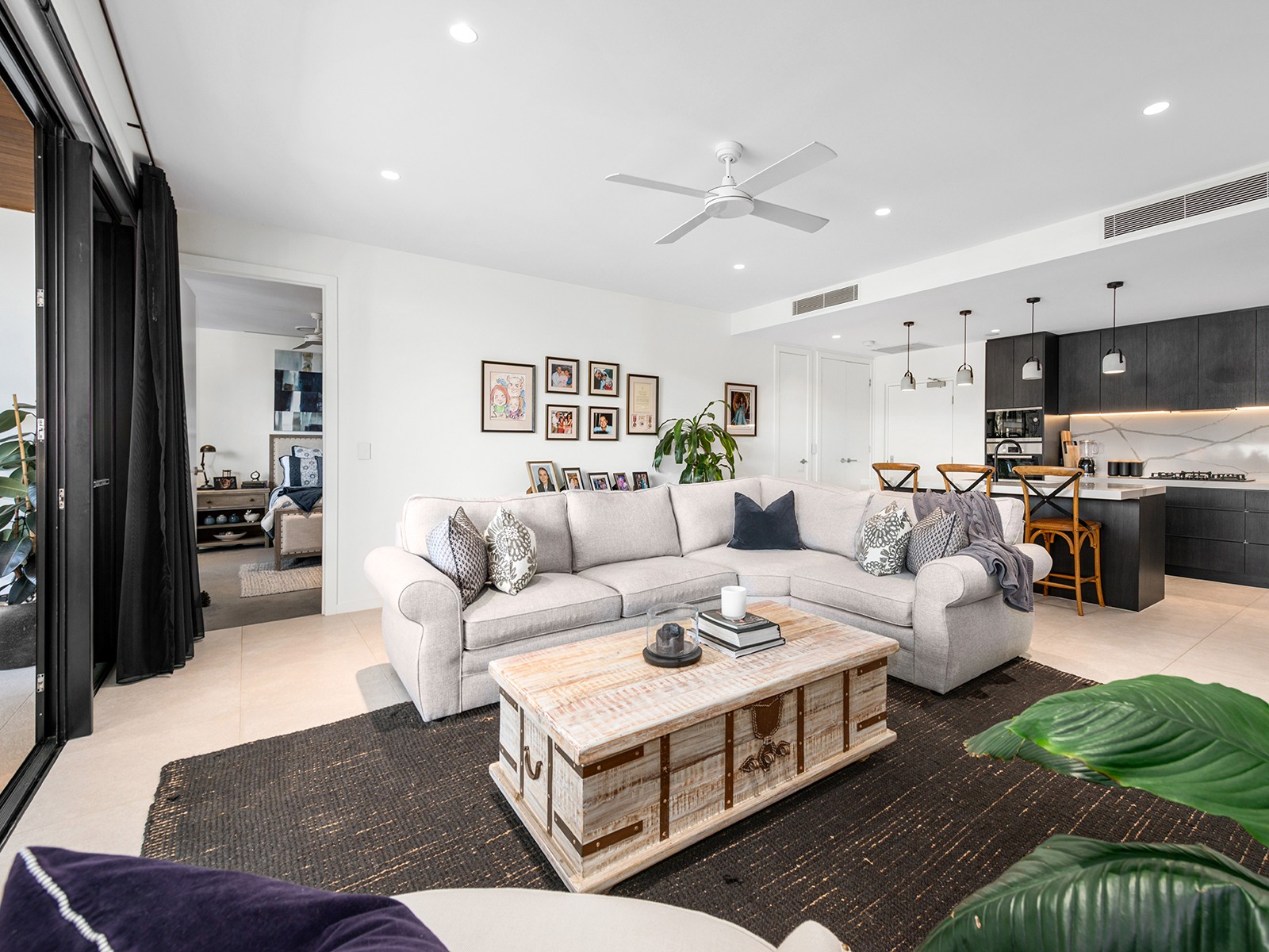 1/110 Carmody Road, St Lucia, QLD 4067