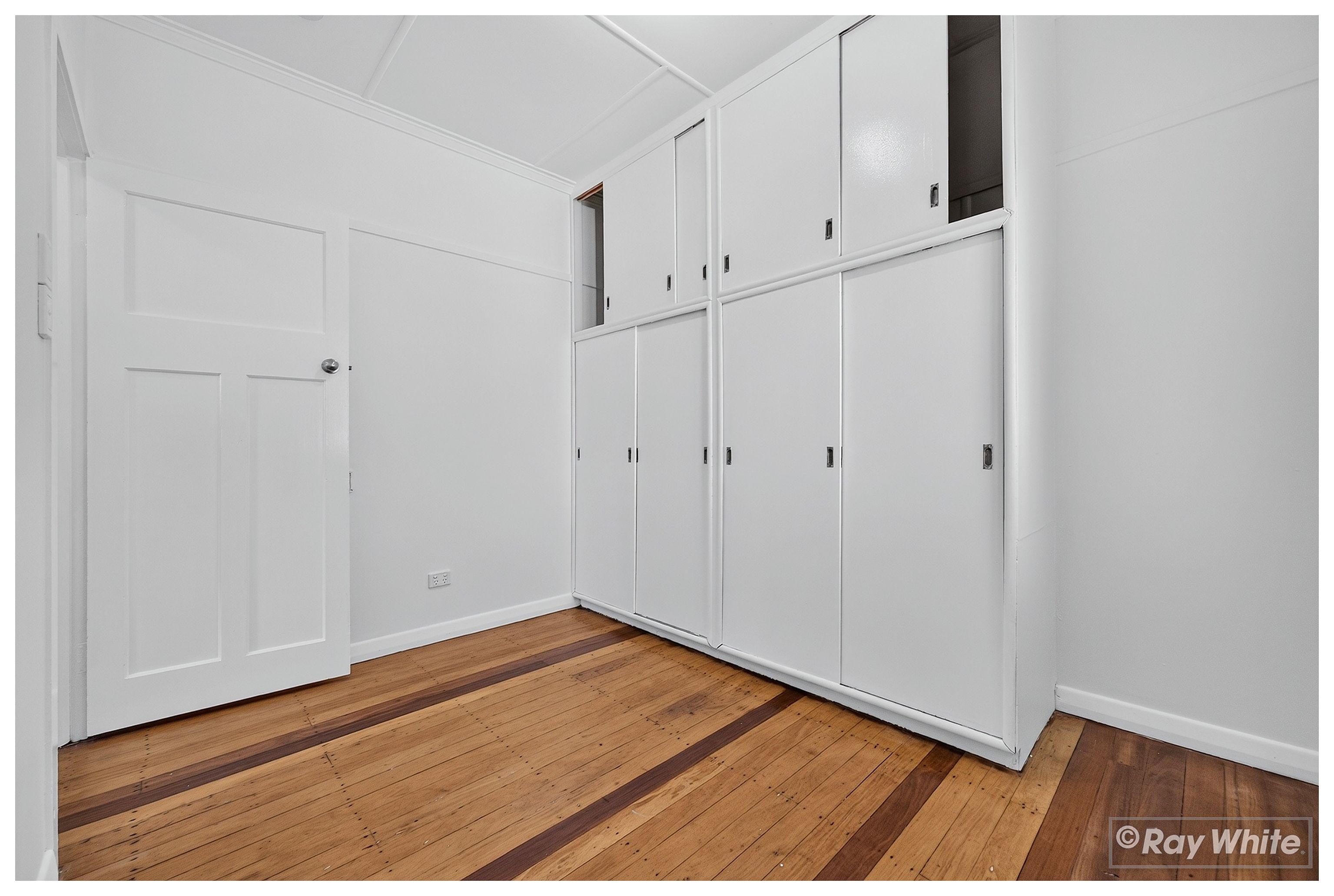 258 Hook Street — photo 17 of 30