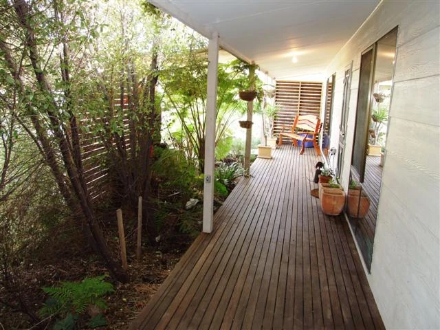 10 Leslie Avenue, Cowes, VIC 3922