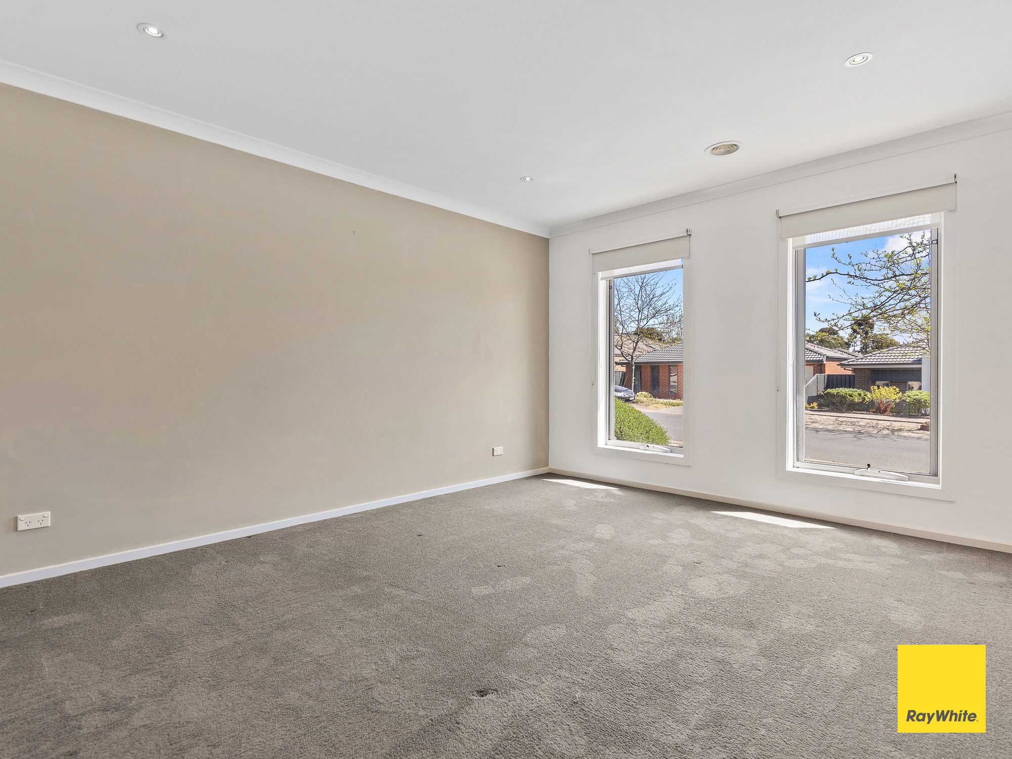 6 Ainsworth Street — photo 4 of 6