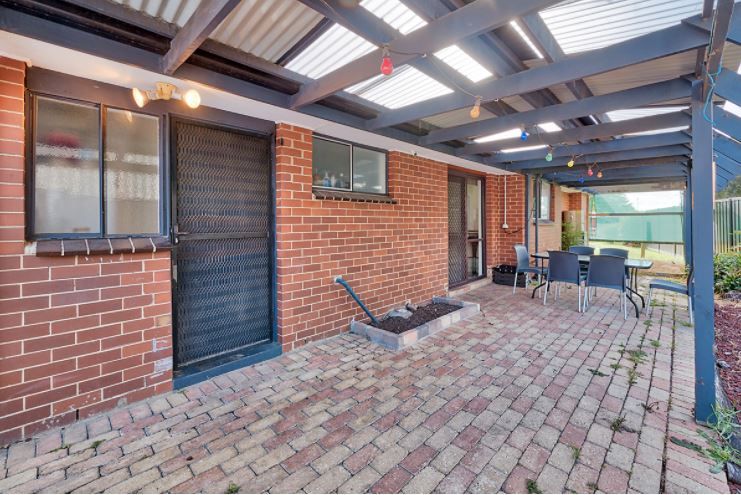 16 Fairbairn Road, Cranbourne, VIC 3977