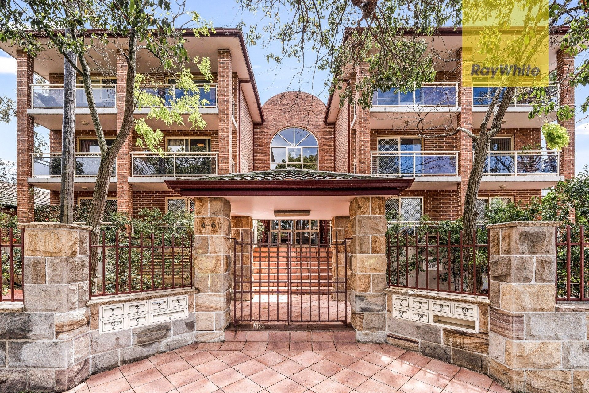 4-6 Edgbaston Road, Beverly Hills NSW 2209