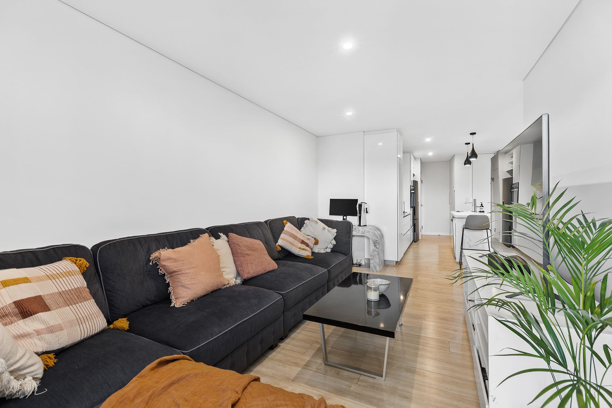 8/41 Clarence Road, Indooroopilly, QLD 4068