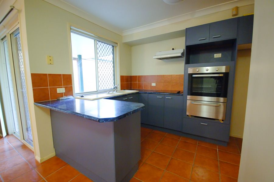 10 Heath Street, Forest Lake, QLD 4078
