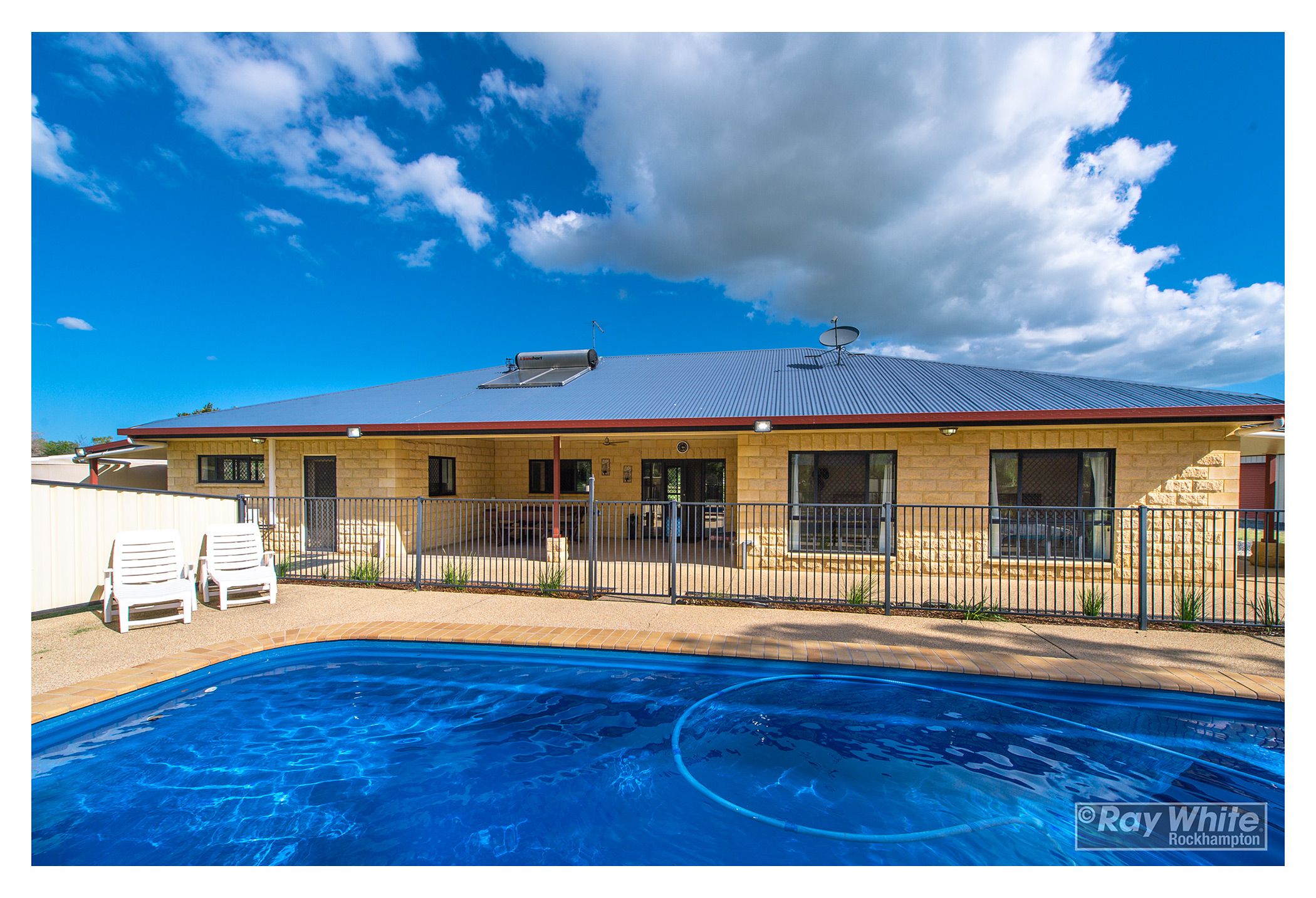 18 Cunningham Drive, Glenlee, QLD 4711