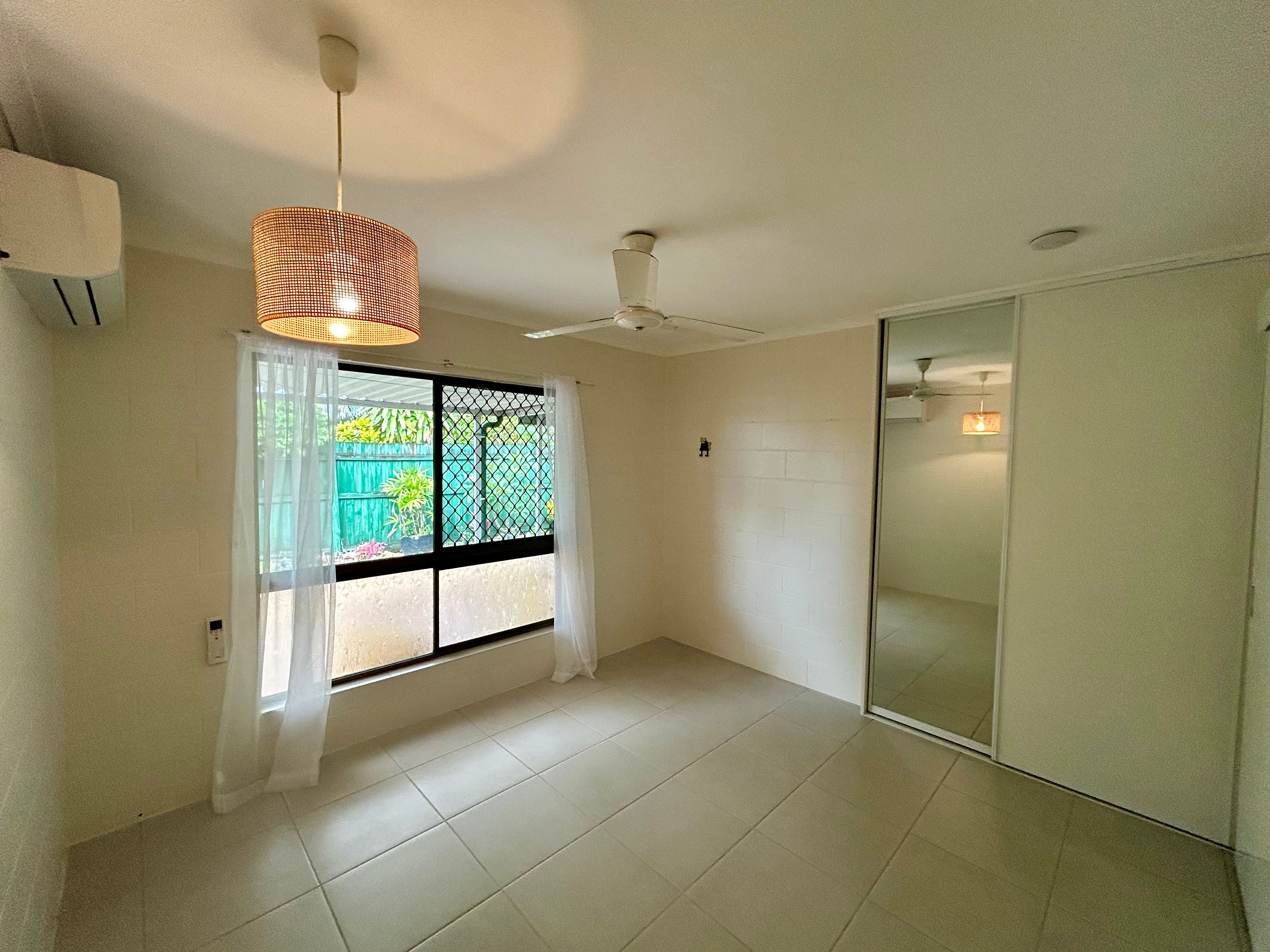 1/36-38 Mimosa Street, Holloways Beach, QLD 4878