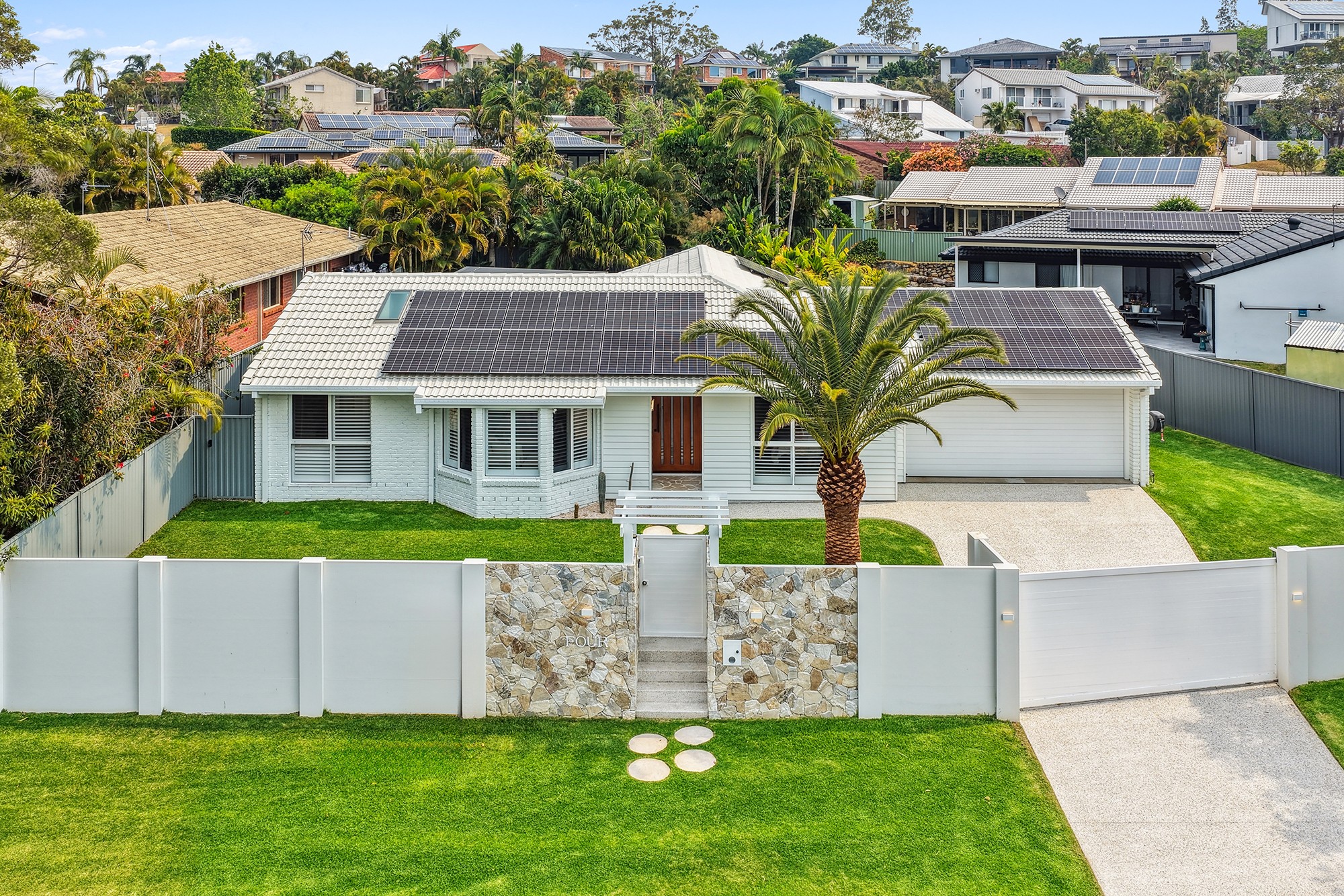 4 Sawgrass Place, Robina, QLD 4226