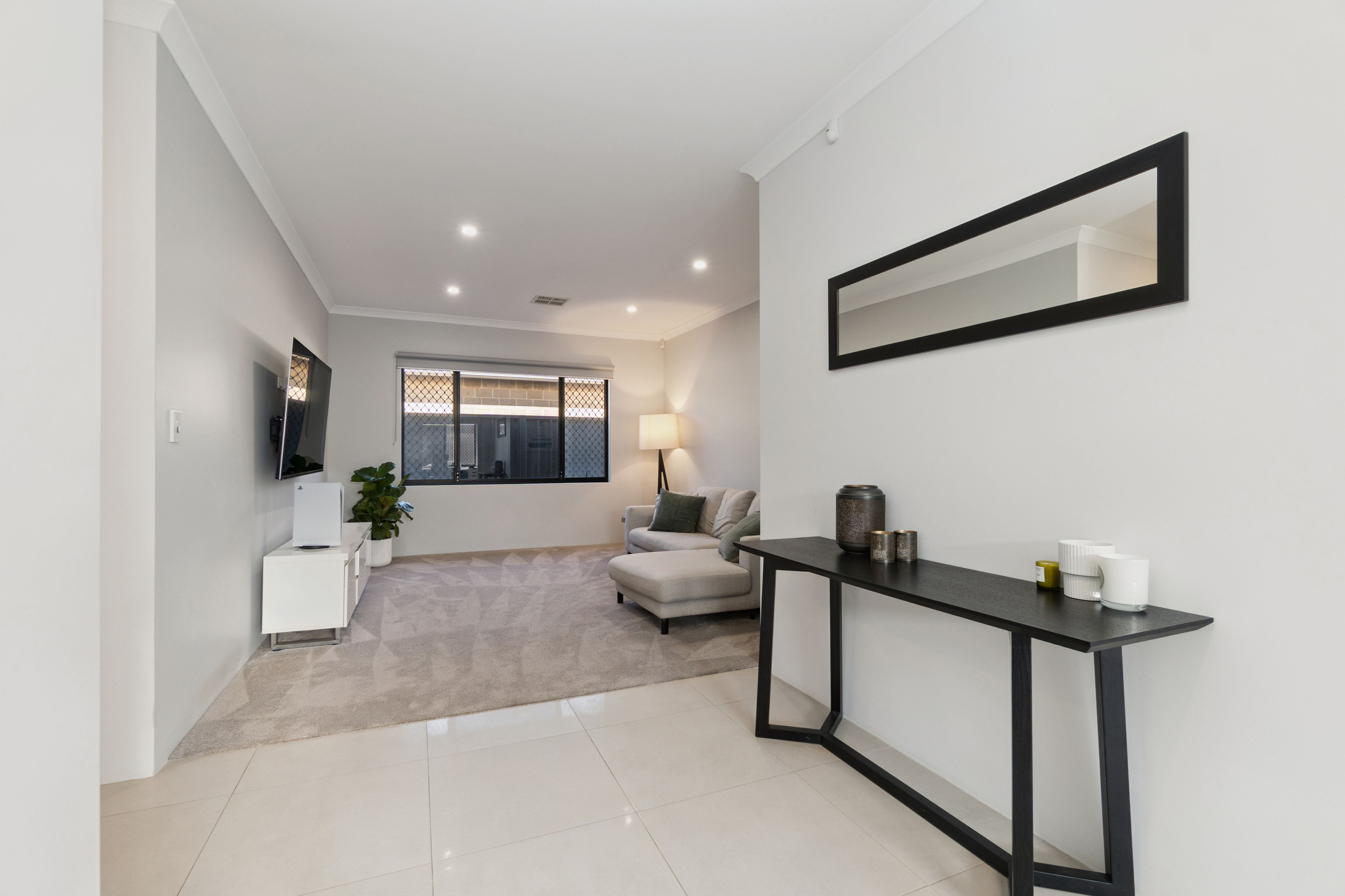 14 Kerruish Road — photo 9 of 30