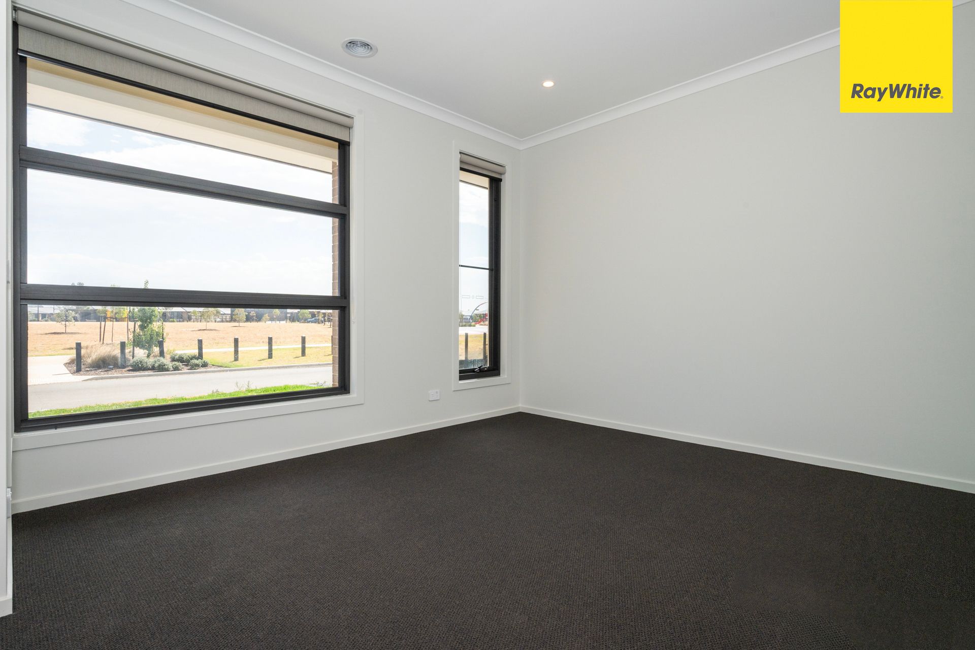 13 Kinane Street, Melton South, VIC 3338