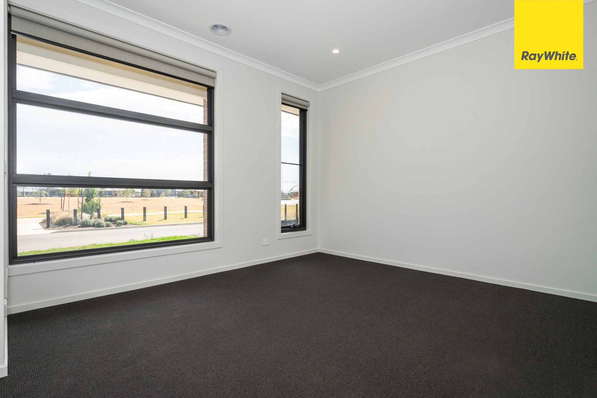 13 Kinane Street, Melton South, VIC 3338