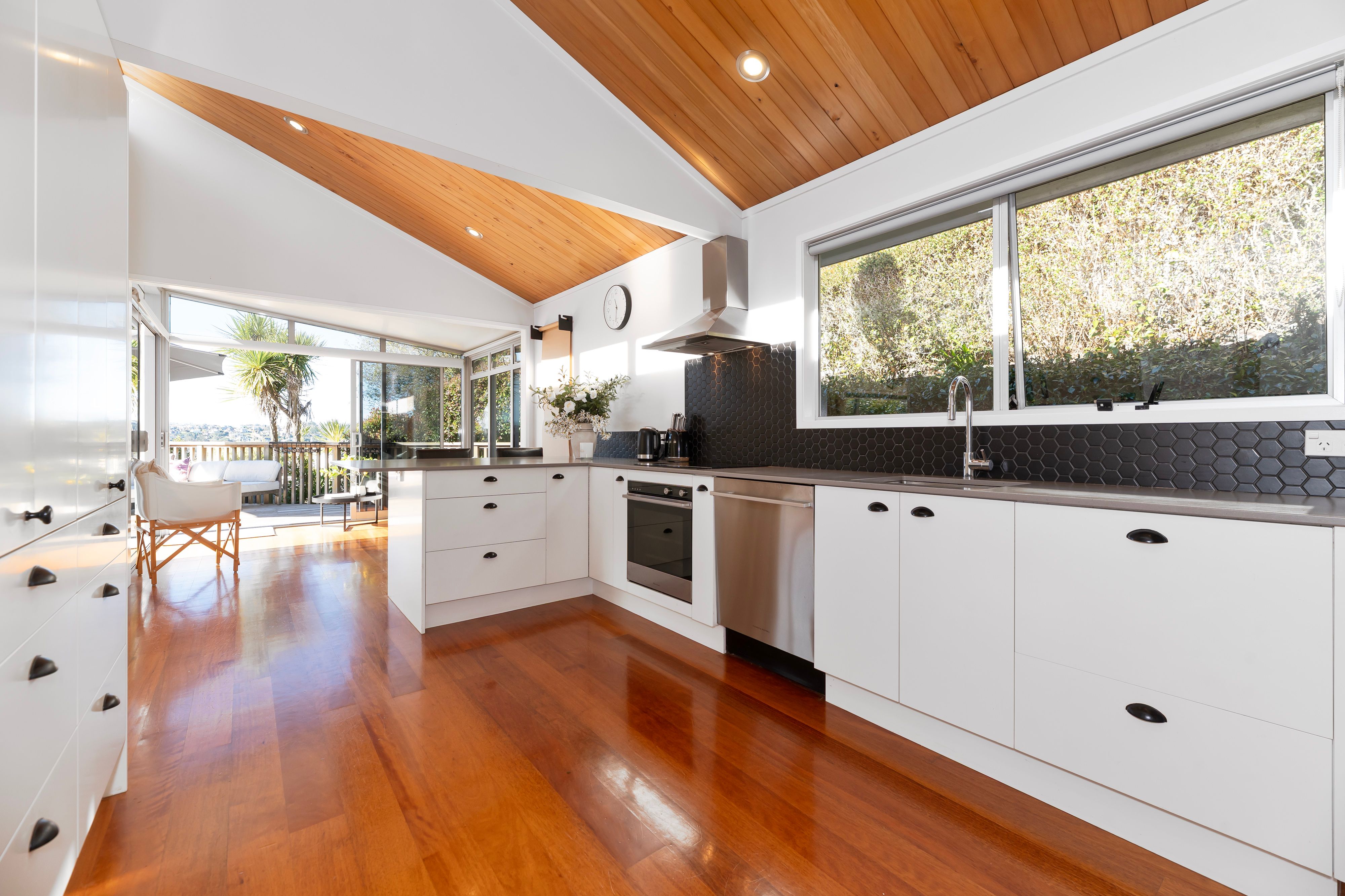37A Endeavour Street, Blockhouse Bay, Auckland City