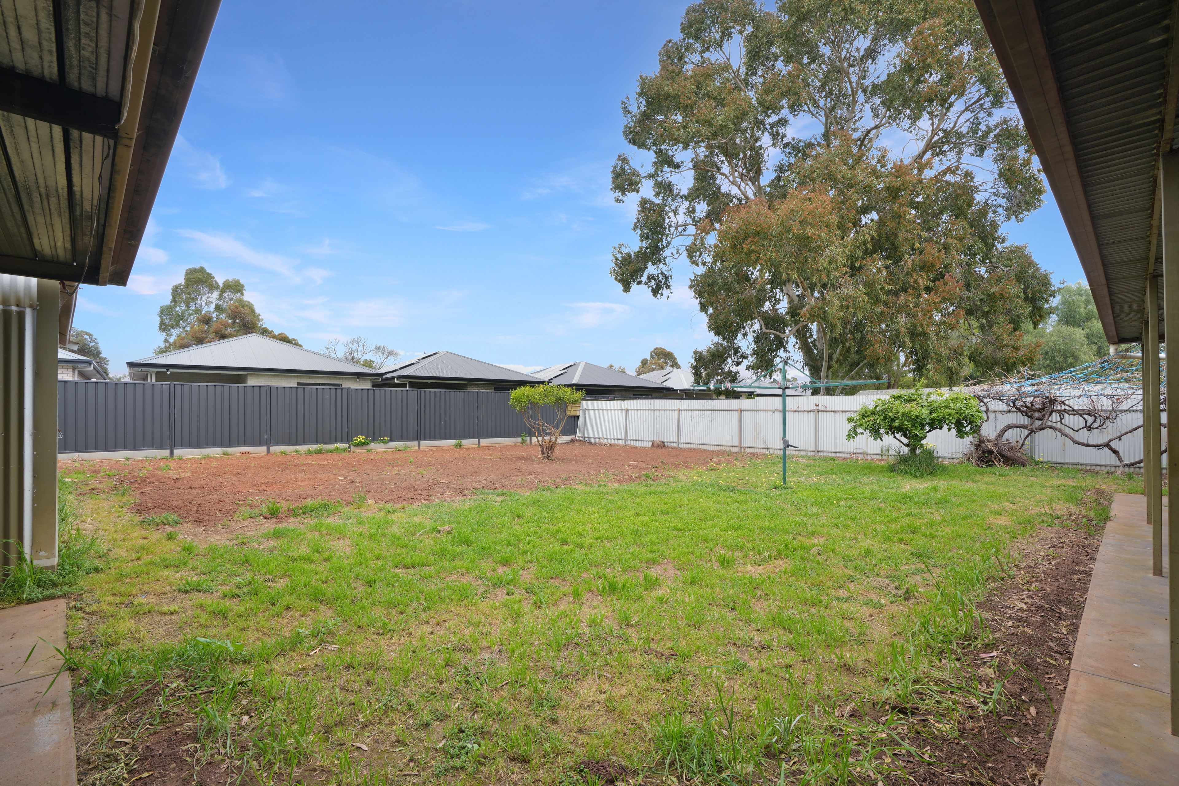 18 Gores Road — photo 14 of 16
