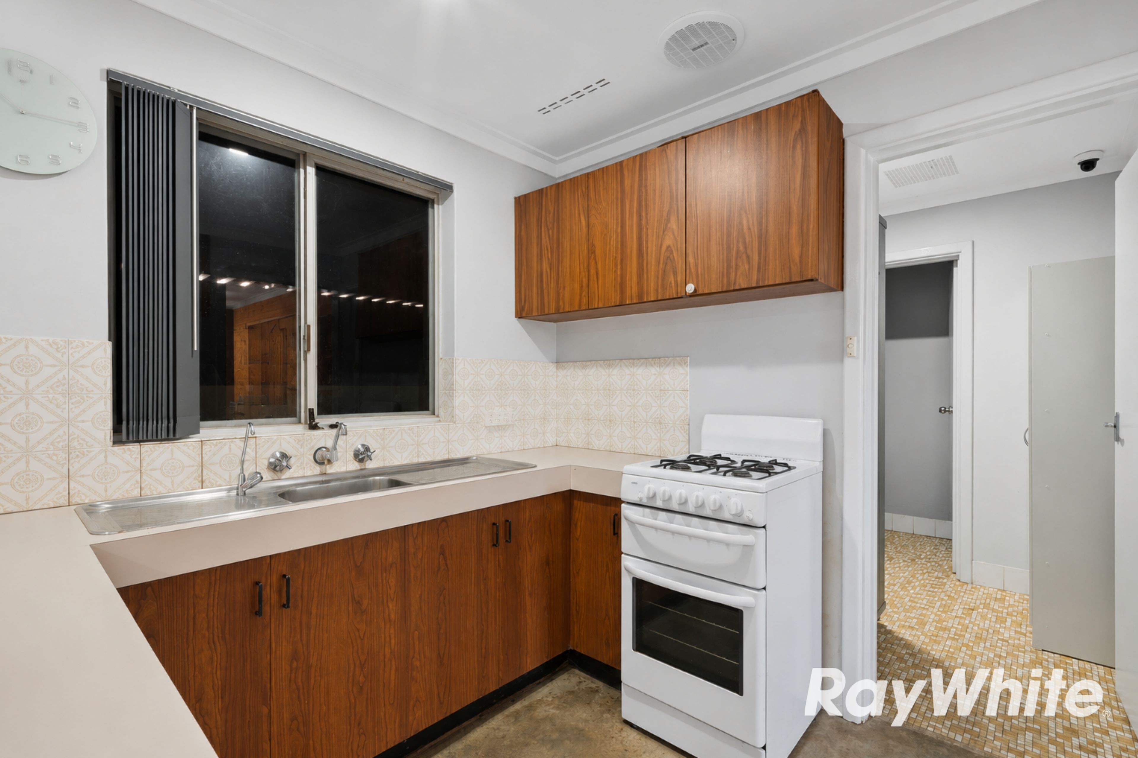 47 Peel Street — photo 12 of 23