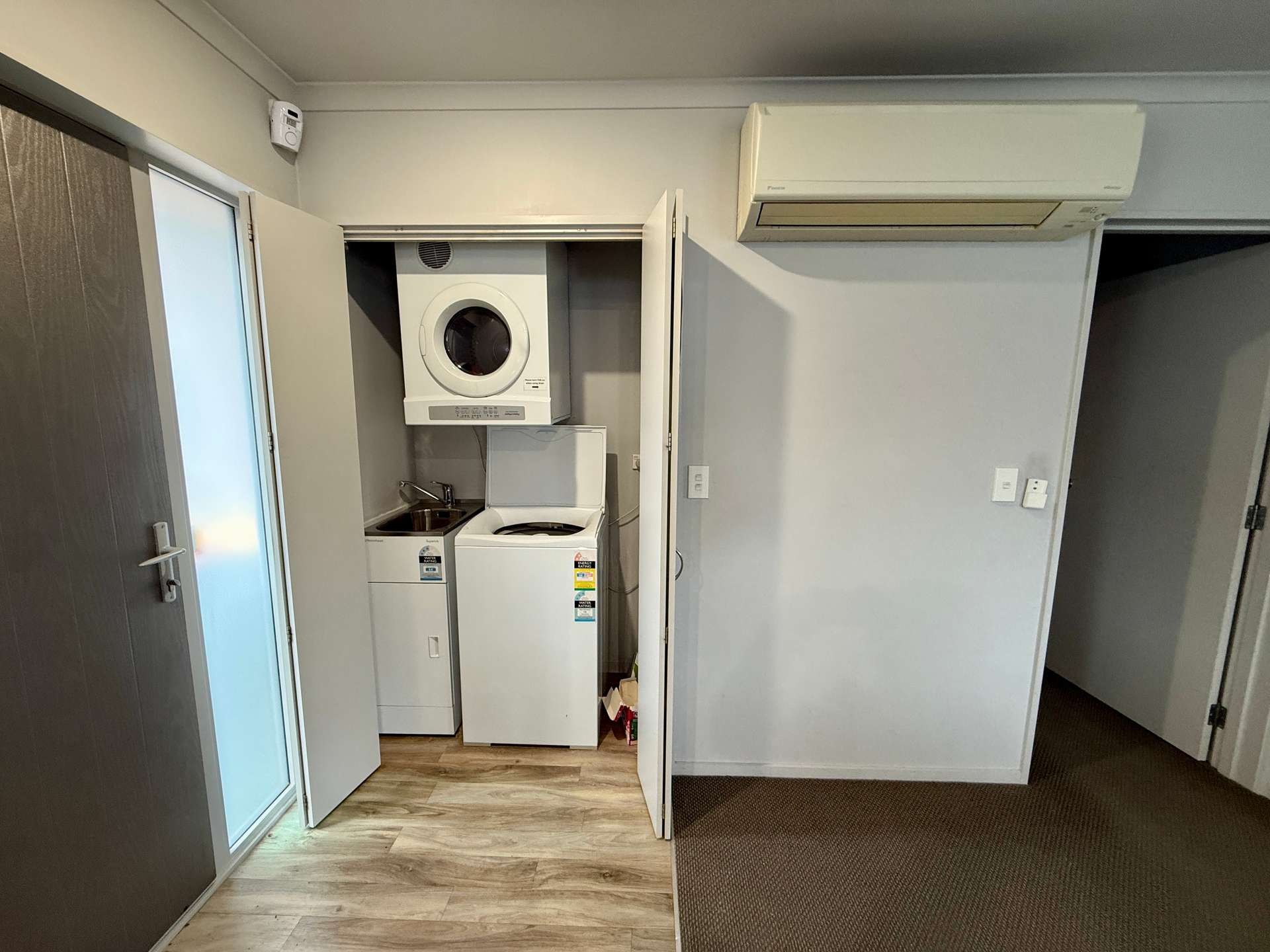 315 Tay Street photo 18