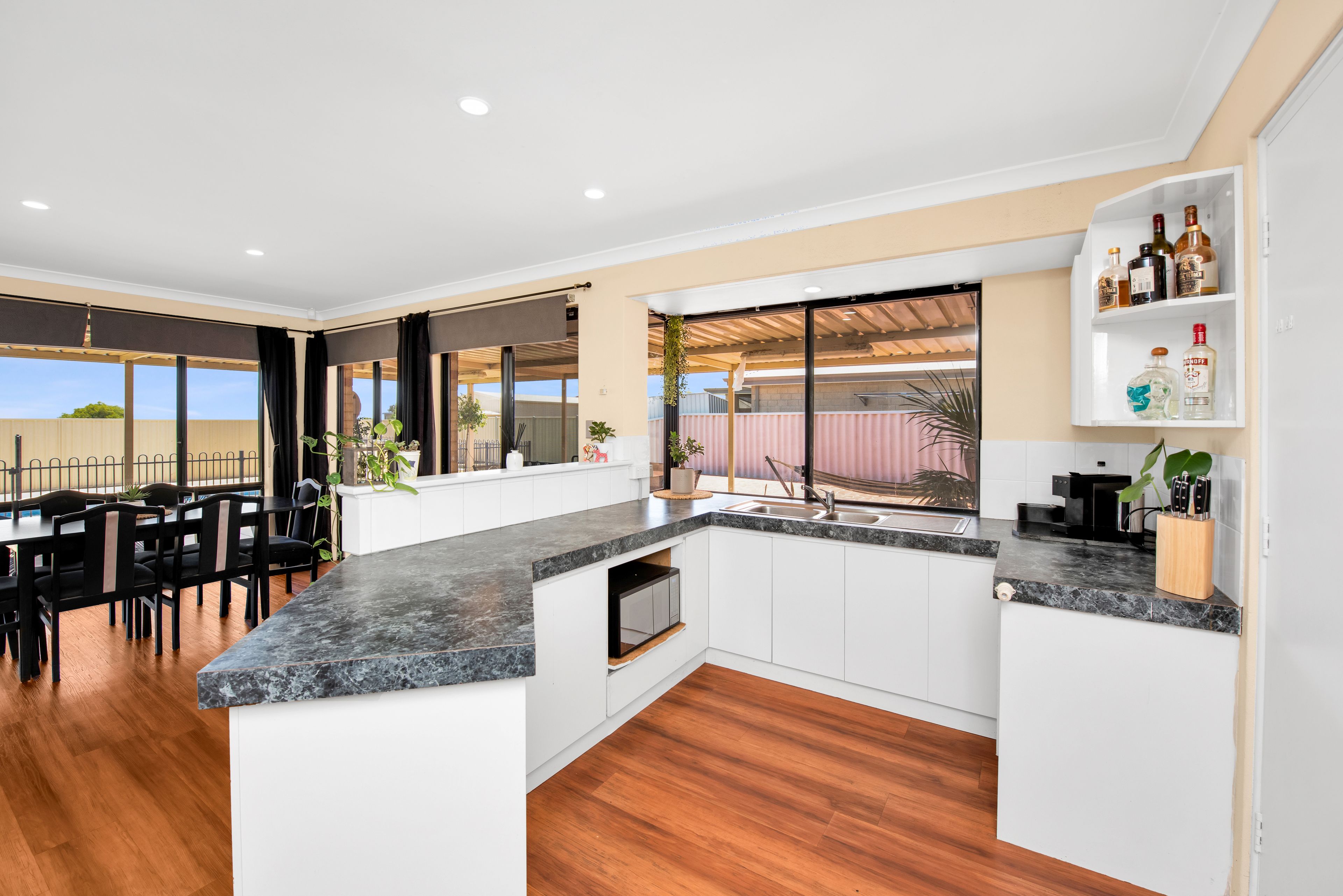 13 Half Moon Drive, Waggrakine, WA 6530