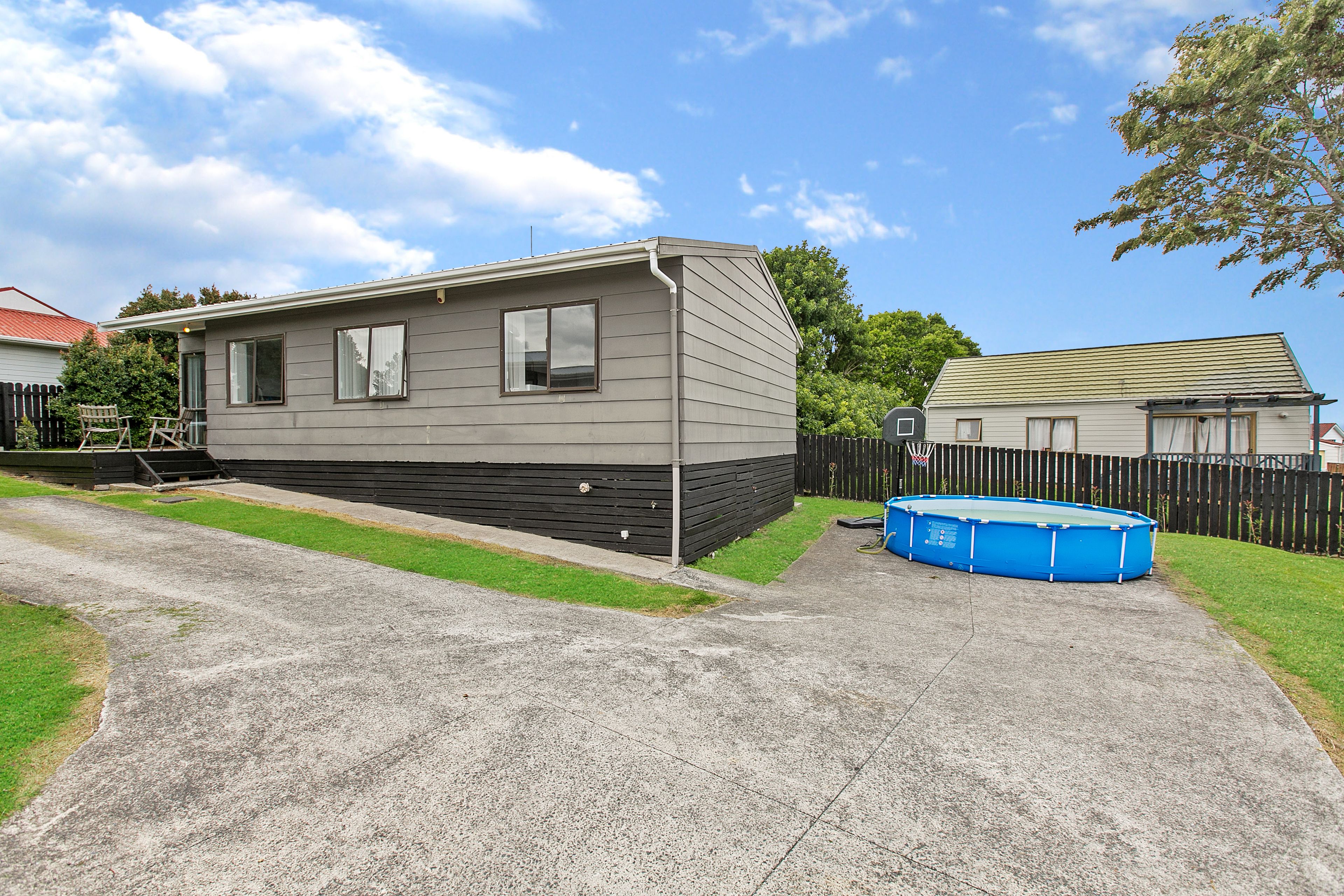 2/53 Maplesden Drive, Clendon Park, Manukau City