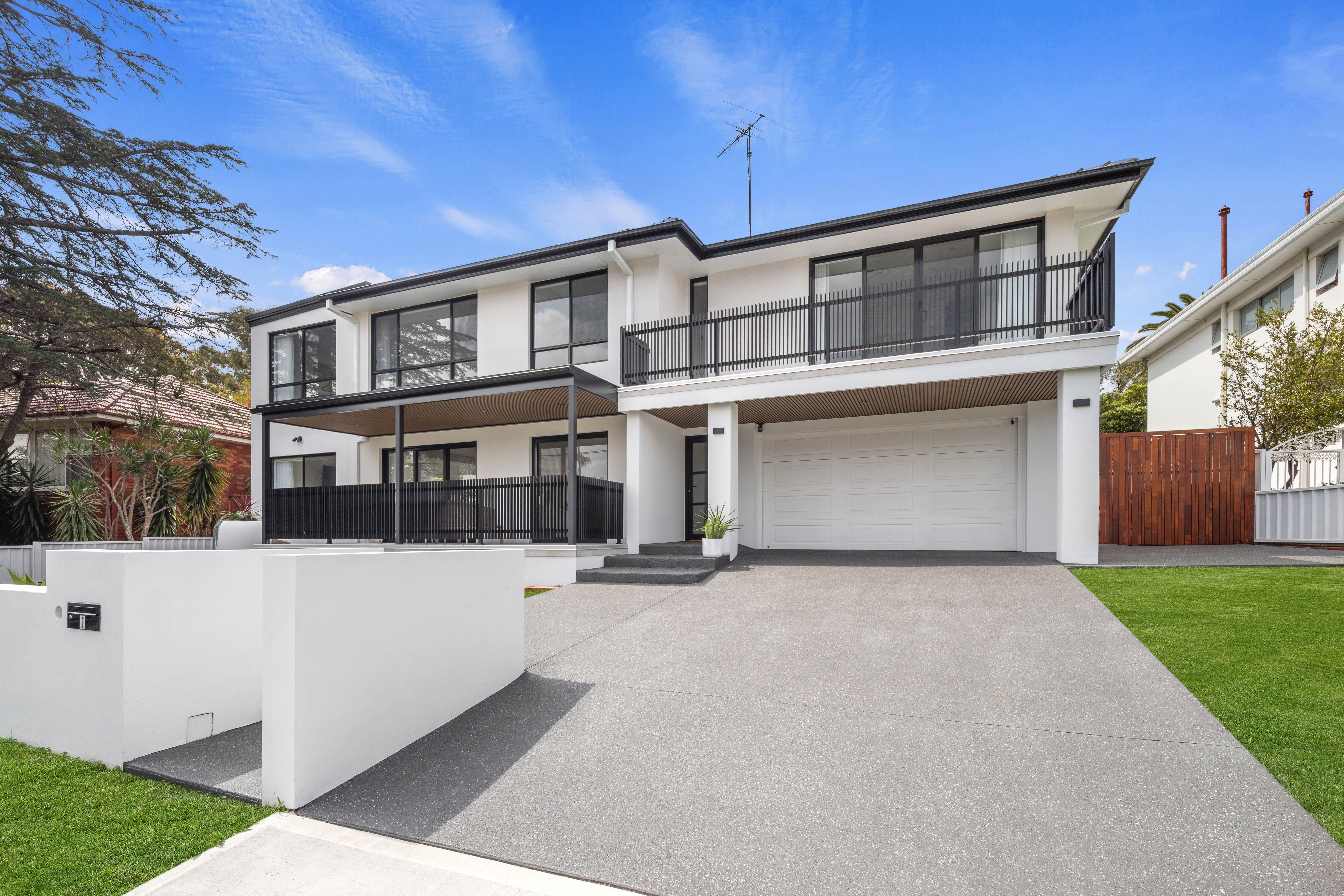 1 Wadsley Crescent, Connells Point, NSW 2221