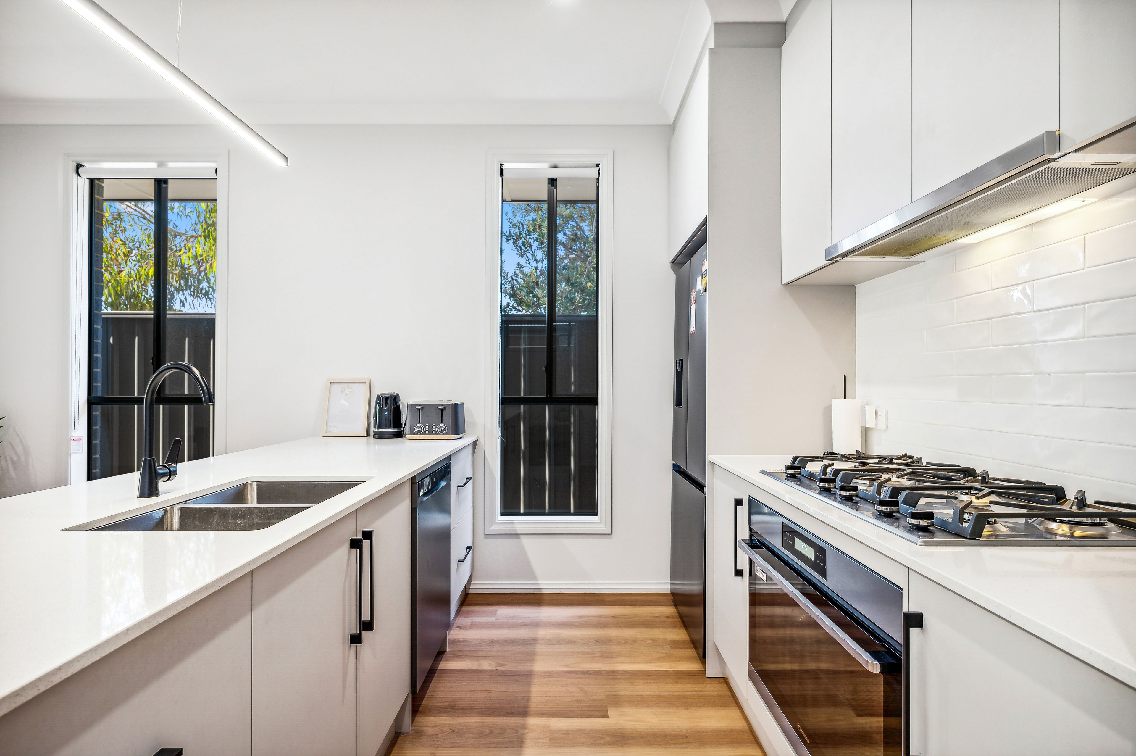 9A Huron Grove, West Lakes, SA 5021