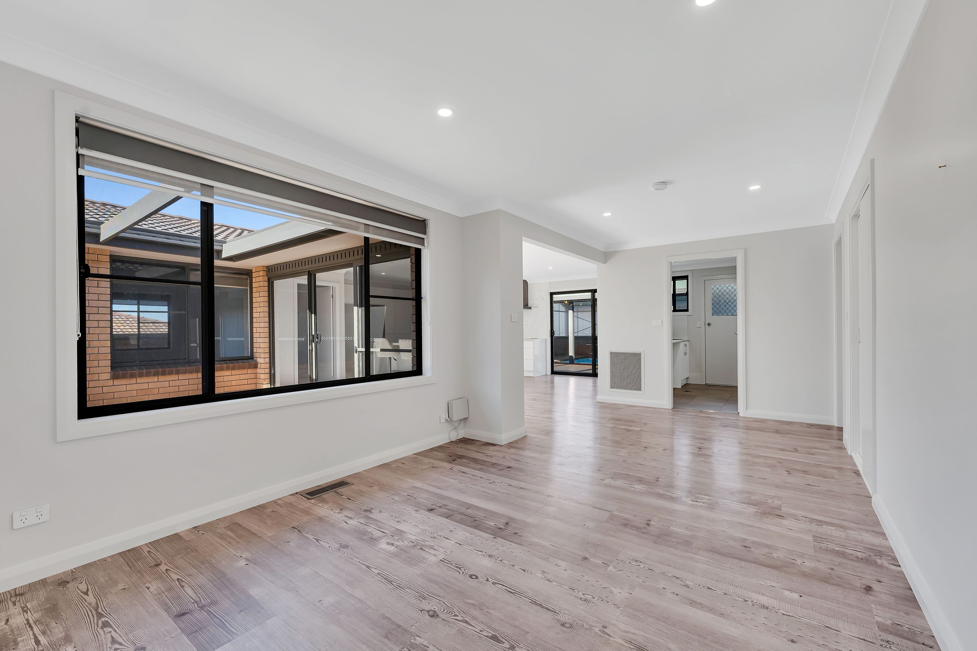 14 Richardson Avenue — photo 9 of 21