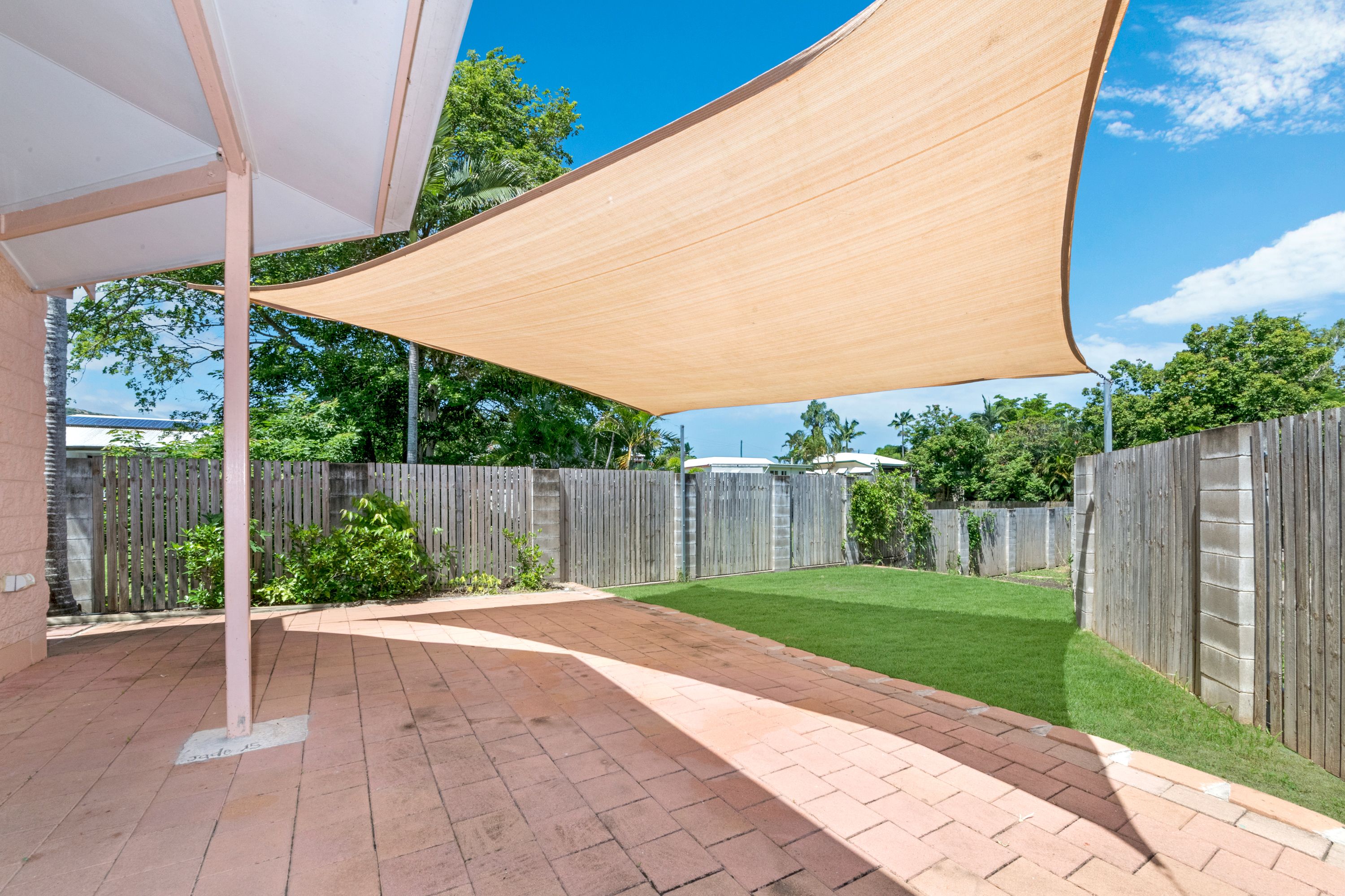 8/22 Marks Street, Hermit Park, QLD 4812