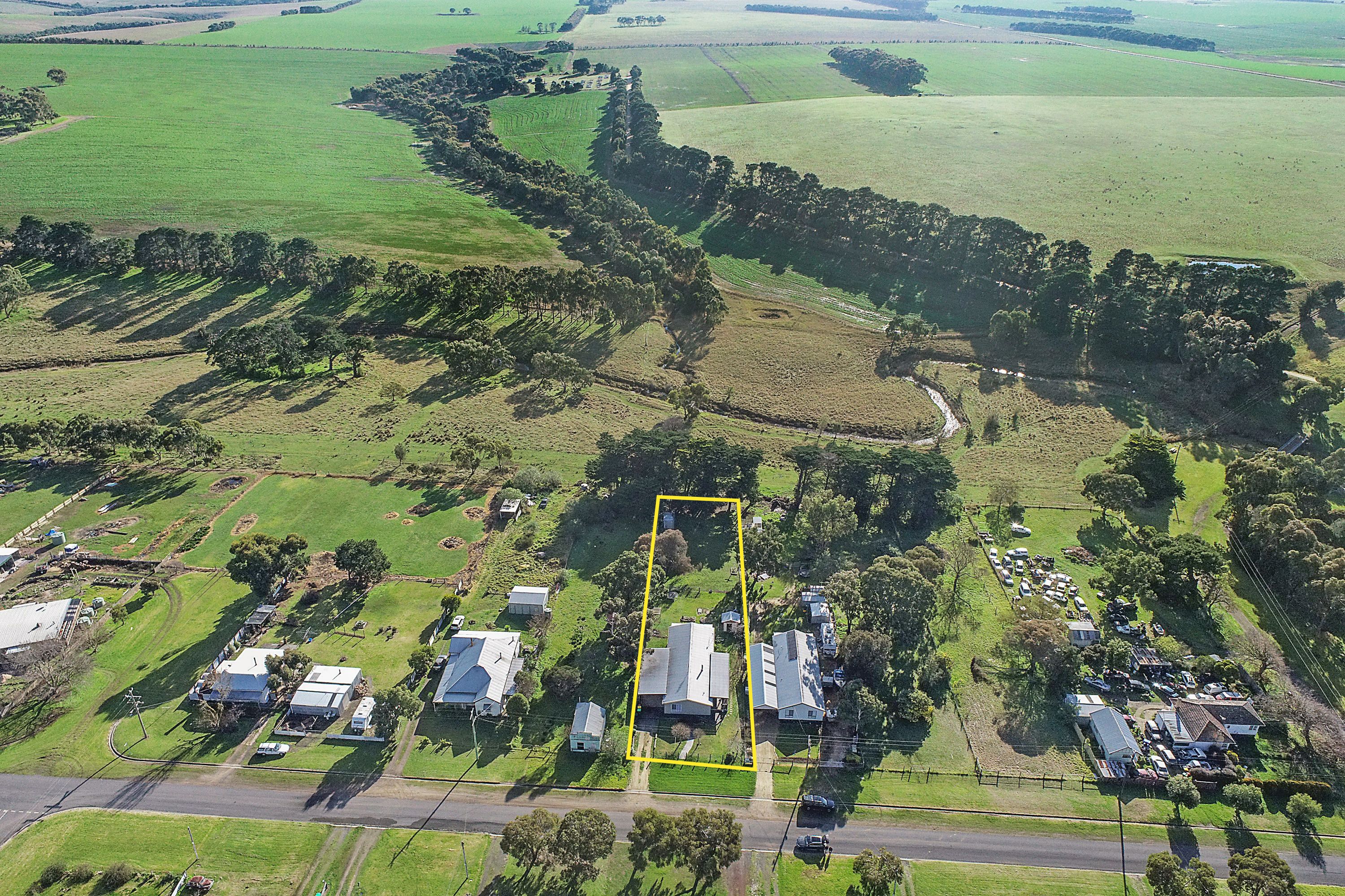 12 Gray Street, Lismore VIC 3324