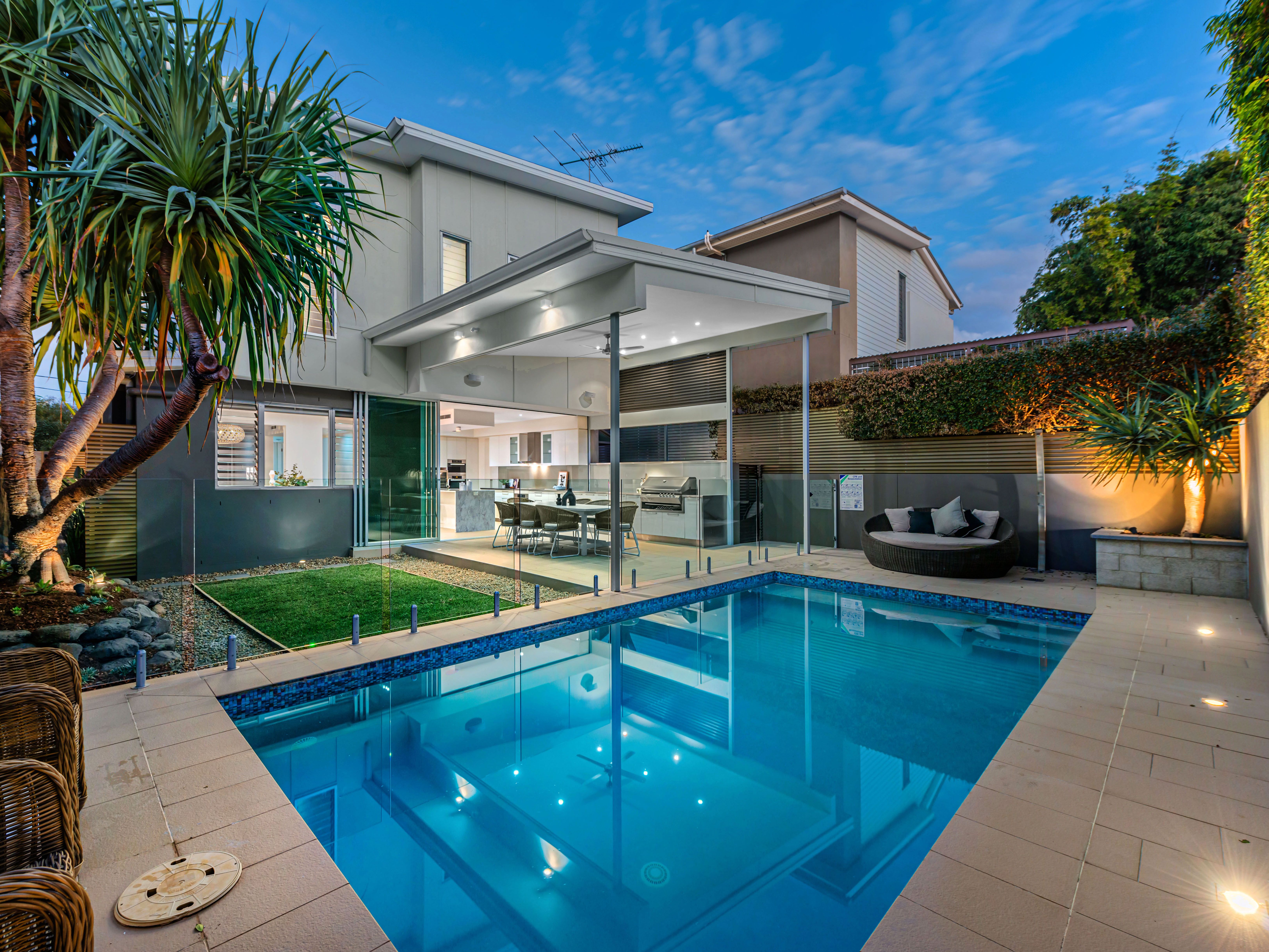 102 Pring Street, Hendra, QLD 4011