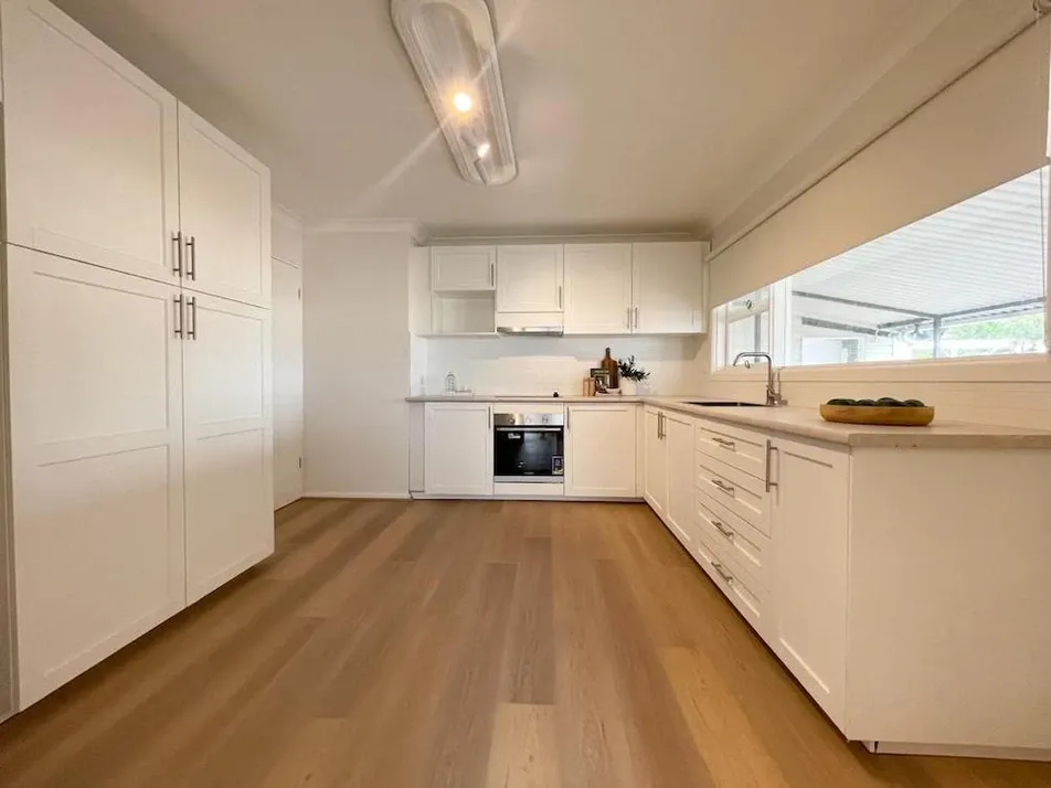 42 Darwin Road — photo 3 of 10