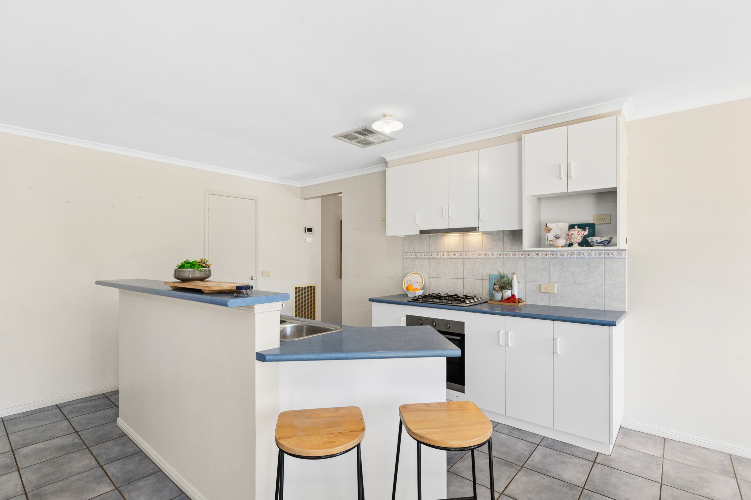 31 Golden Ash Drive — photo 10 of 27