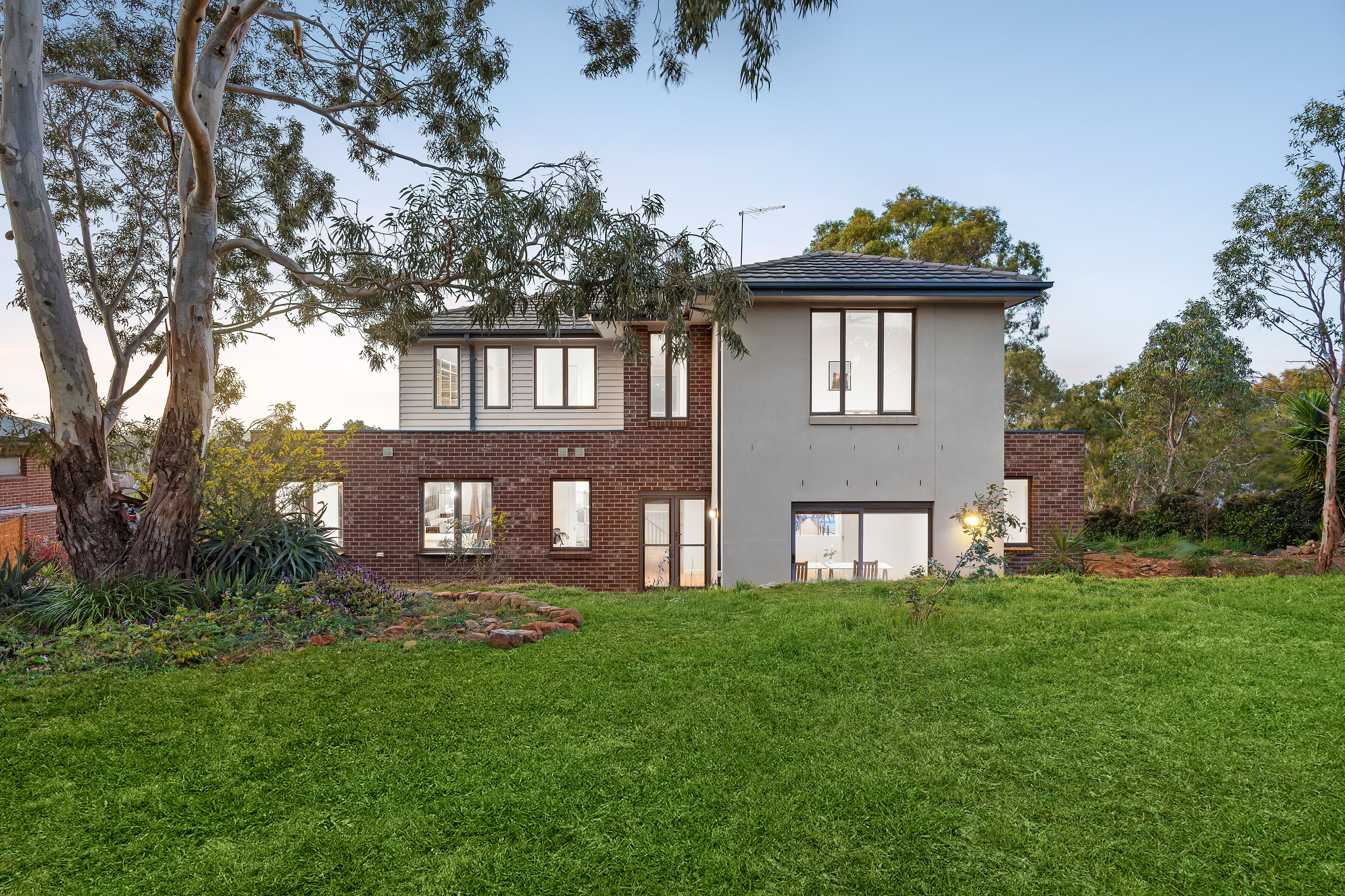 25 Parkwood Road — photo 13 of 15